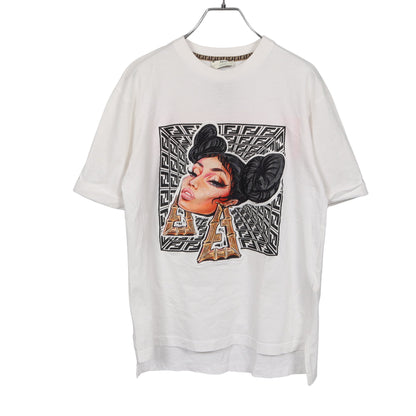 FENDI × NICKI MINAJ FENDI PRINTS ON 半袖Tシャツ クルーネック コットン ホワイト マルチカラー フェンディ トップス FENDI