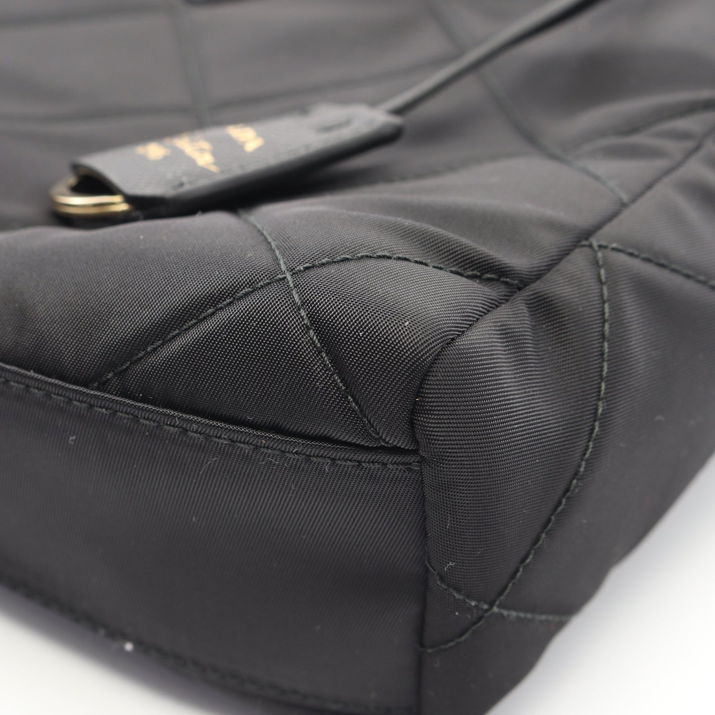 Re-Edition 1995 チェーンショルダーバッグ ナイロン サフィアーノレザー ブラック プラダ バッグ PRADA