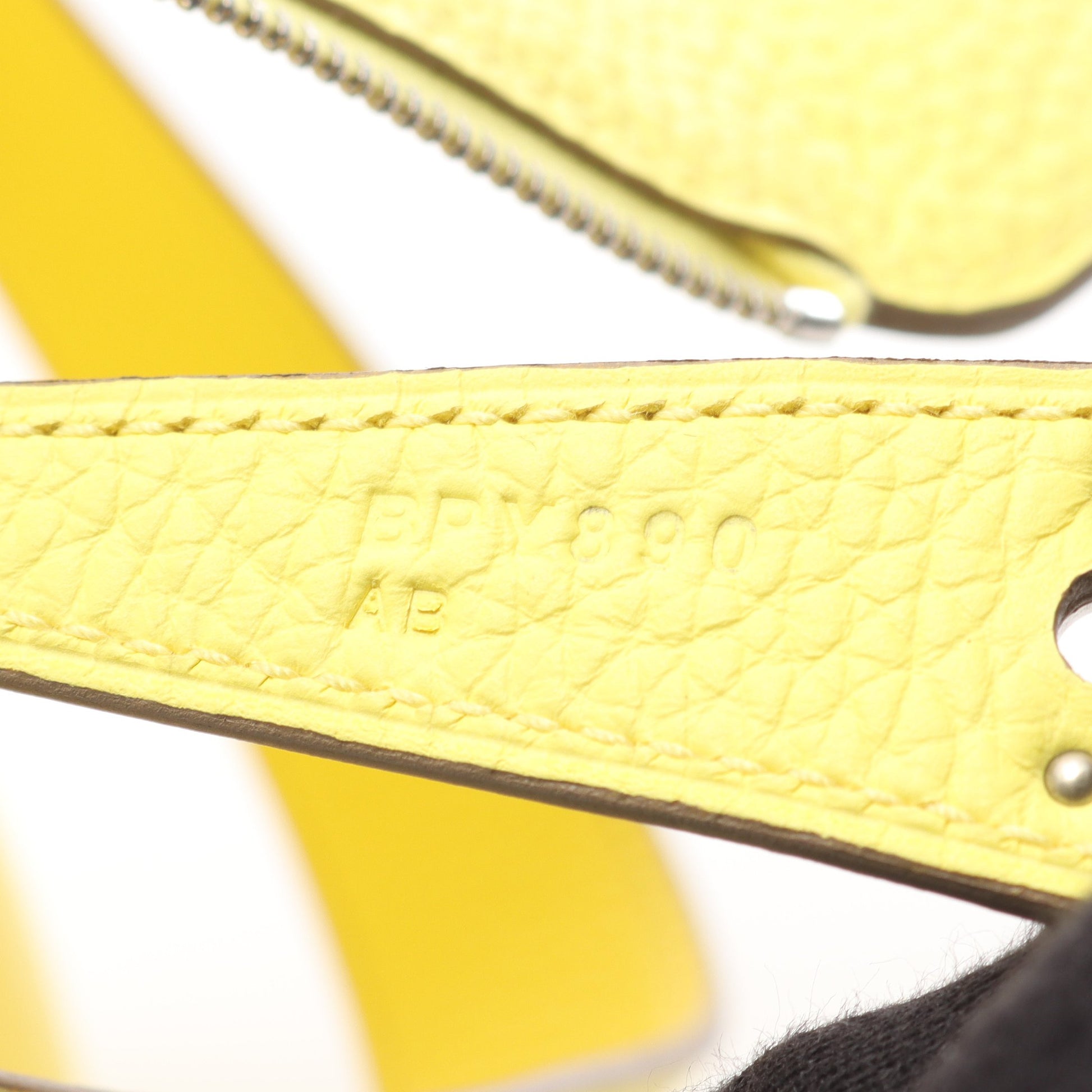 リンディ26 リモンチェッロ ショルダーバッグ トリヨンクレマンス ライトイエロー シルバー金具 B刻印 エルメス バッグ HERMES