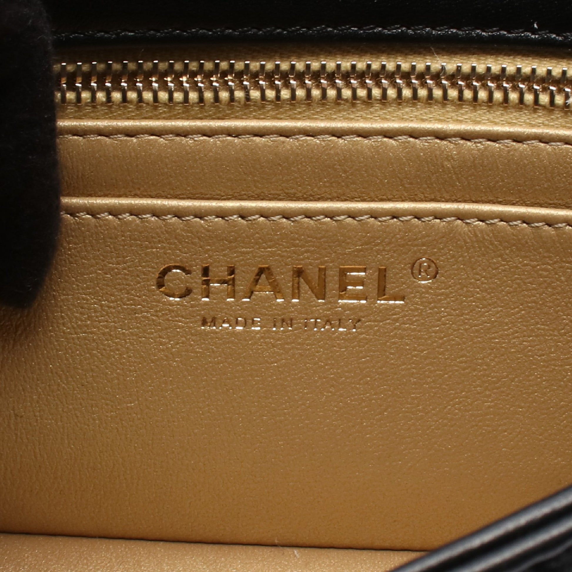 マトラッセ ミニ フラップバッグ チェーンショルダーバッグ ラムスキン ブラック ゴールド金具 シャネル バッグ CHANEL