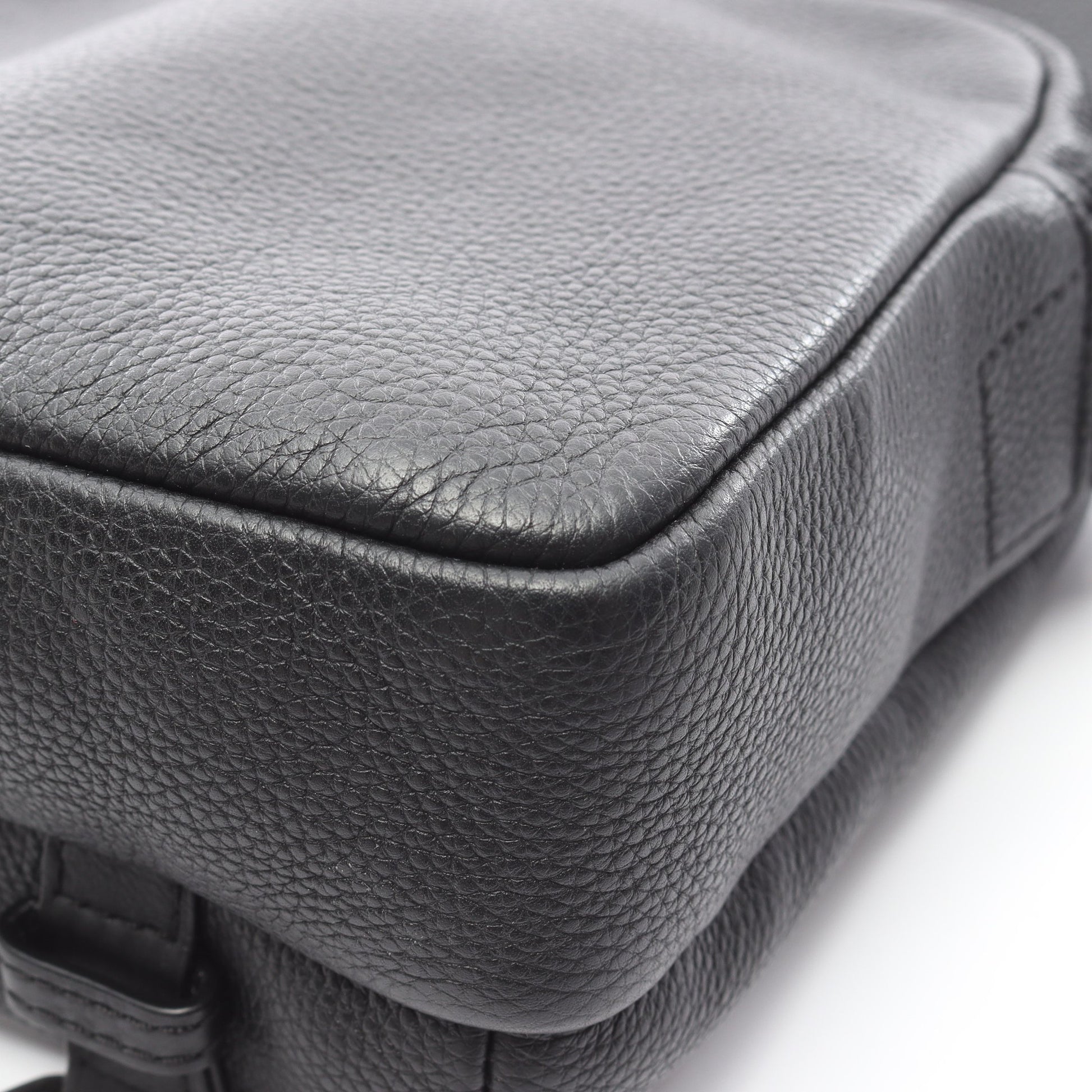 ミリタリーメッセンジャーXS ショルダーバッグ レザー ブラック ロエベ バッグ LOEWE