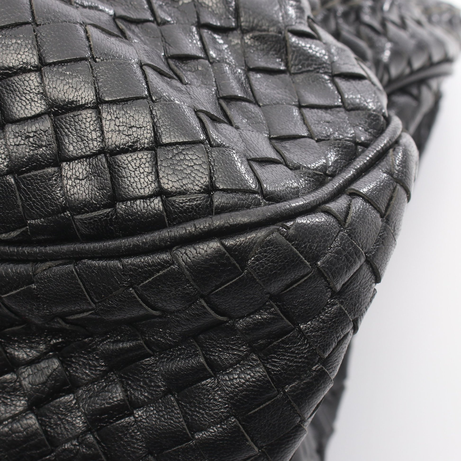 イントレチャート ハンドバッグ レザー ブラック ボッテガヴェネタ バッグ BOTTEGA VENETA