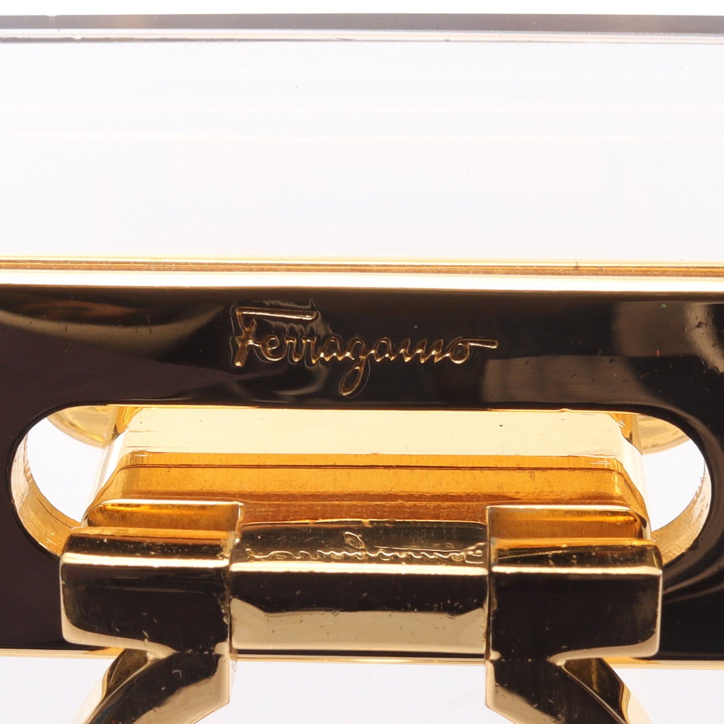 ガンチーニ チェーンショルダーバッグ クリア ゴールド サルヴァトーレフェラガモ バッグ Salvatore Ferragamo