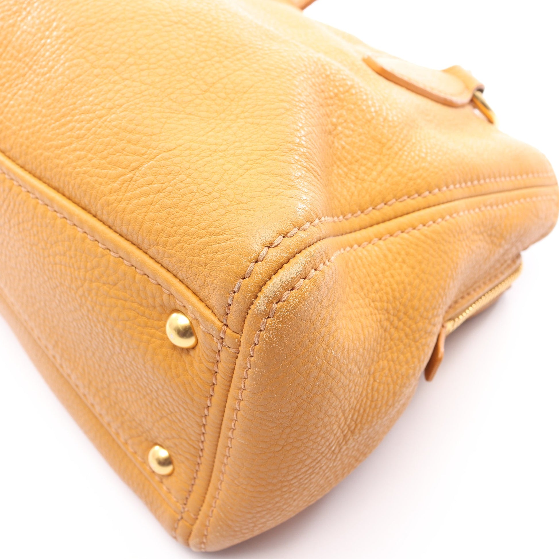 VITELLO CARIBU ヴィッテロカリブ ハンドバッグ レザー イエロー 2WAY ミュウミュウ バッグ miu miu