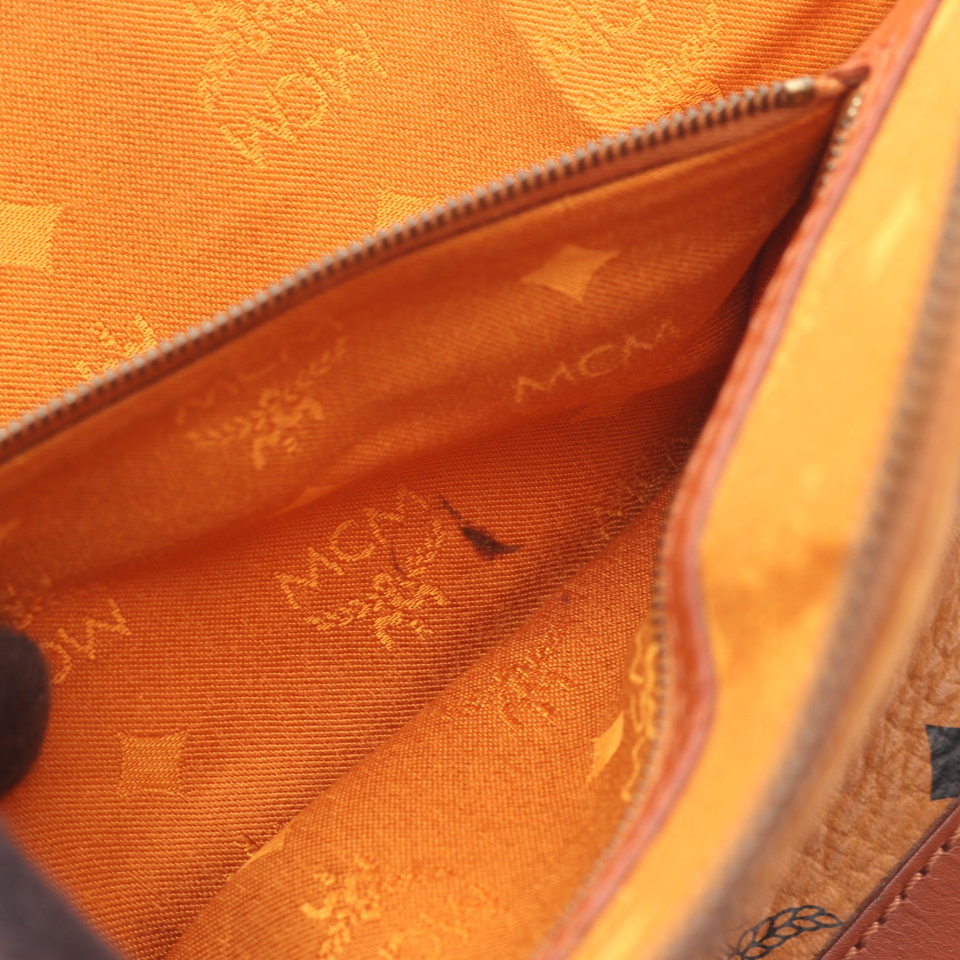 ヴィセトス ハンドバッグ レザー ライトブラウン エムシーエム バッグ MCM