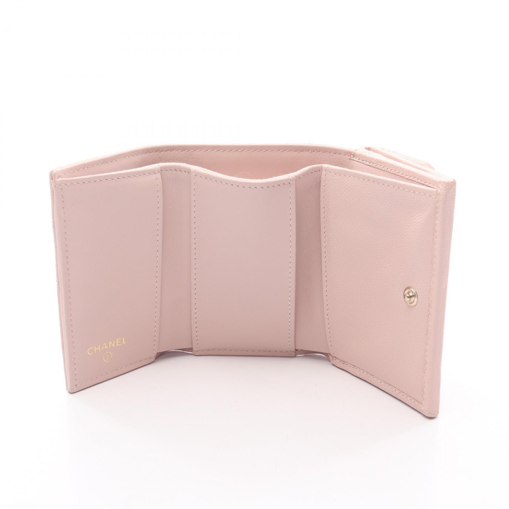マトラッセ 三つ折り財布 キャビアスキン ライトピンク ゴールド金具 シャネル 財布・小物 CHANEL