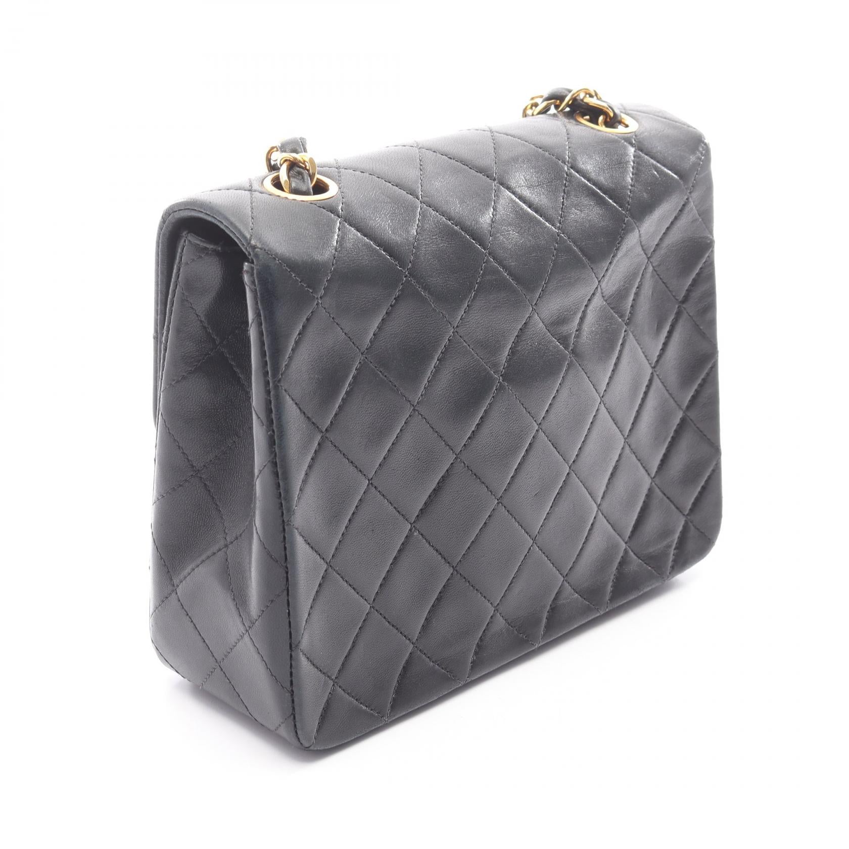 ミニマトラッセ20 チェーンショルダーバッグ ラムスキン ブラック ゴールド金具 シャネル バッグ CHANEL