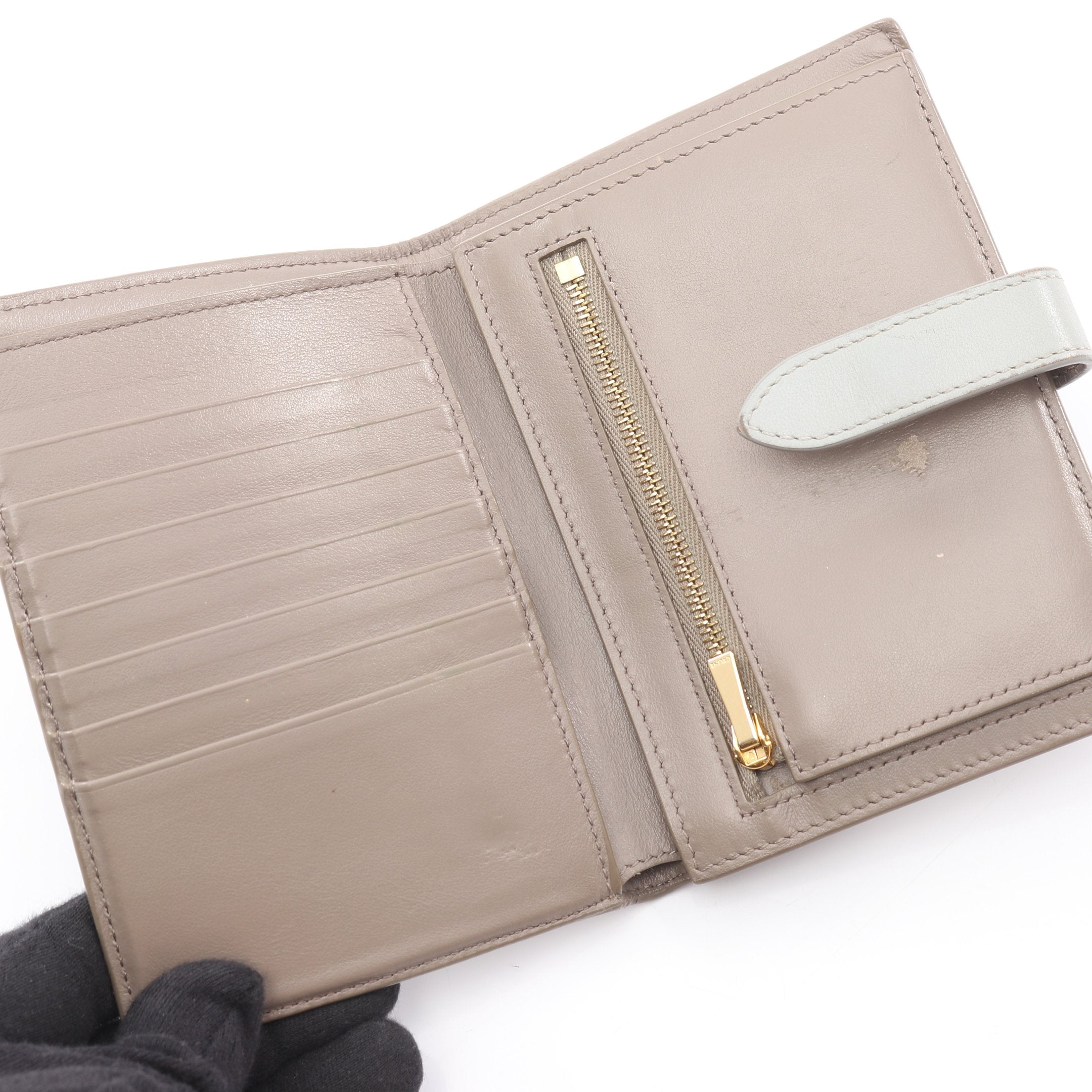 ミディアムストラップウォレット 二つ折り財布 レザー グレーブラウン