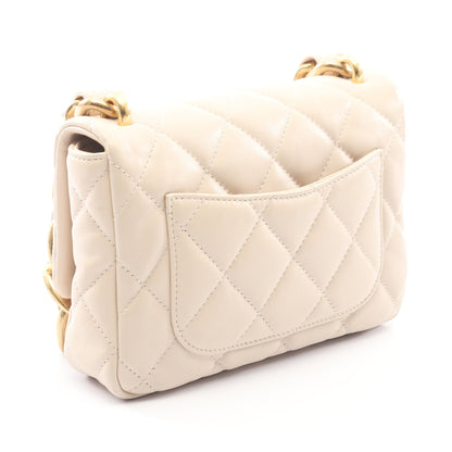 マトラッセ スモールフラップバッグ チェーンショルダーバッグ ラムスキン ライトベージュ ゴールド金具 シャネル バッグ CHANEL