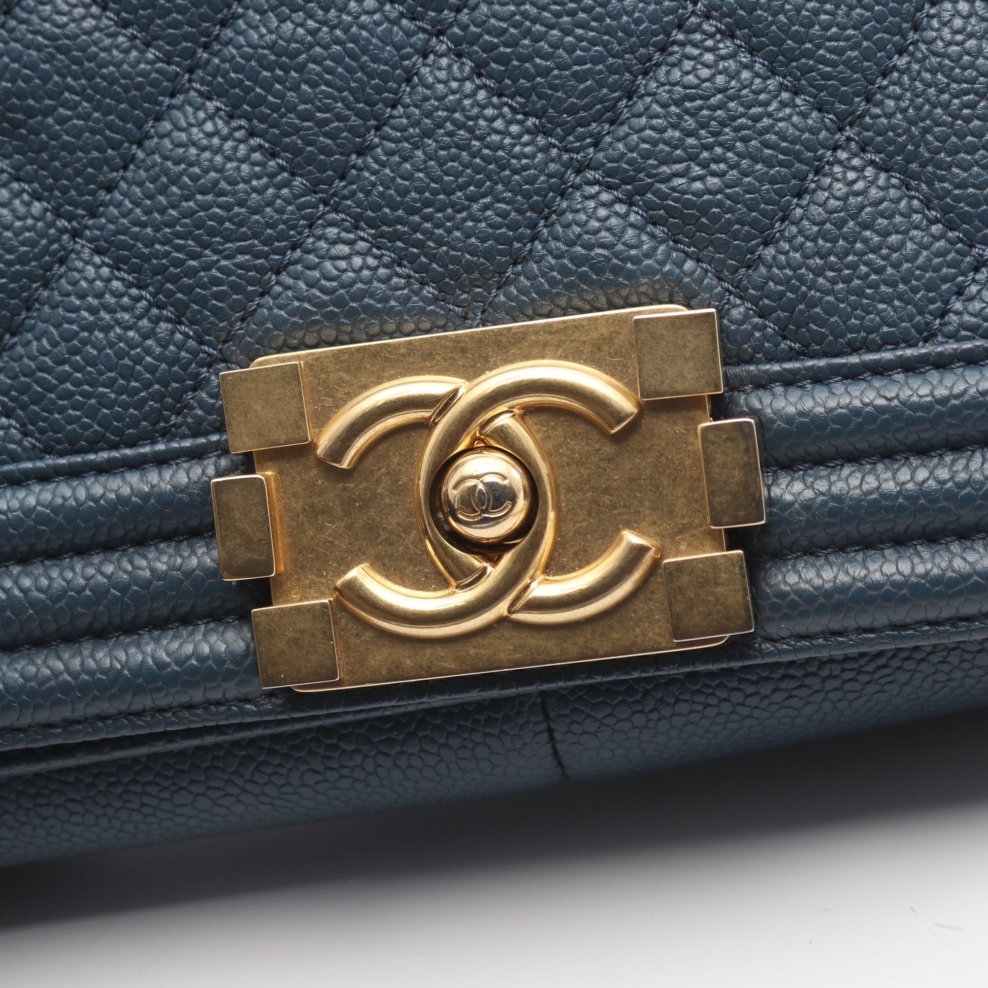 ボーイシャネル チェーンショルダーバッグ キャビアスキン ブルーグリーン ゴールド金具 シャネル バッグ CHANEL