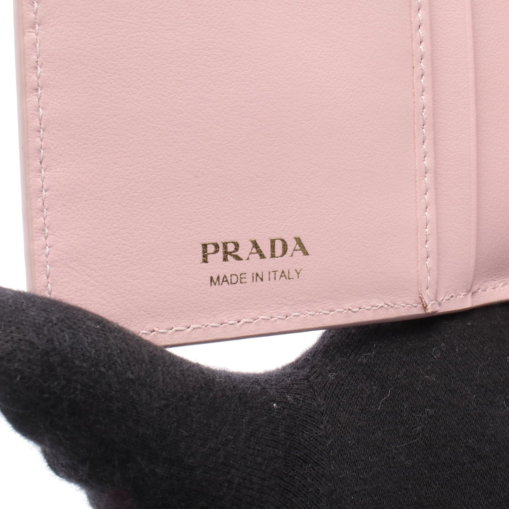 SAFFIANO TAB トライアングルロゴ 二つ折り長財布 サフィアーノレザー ライトピンク プラダ 財布・小物 PRADA