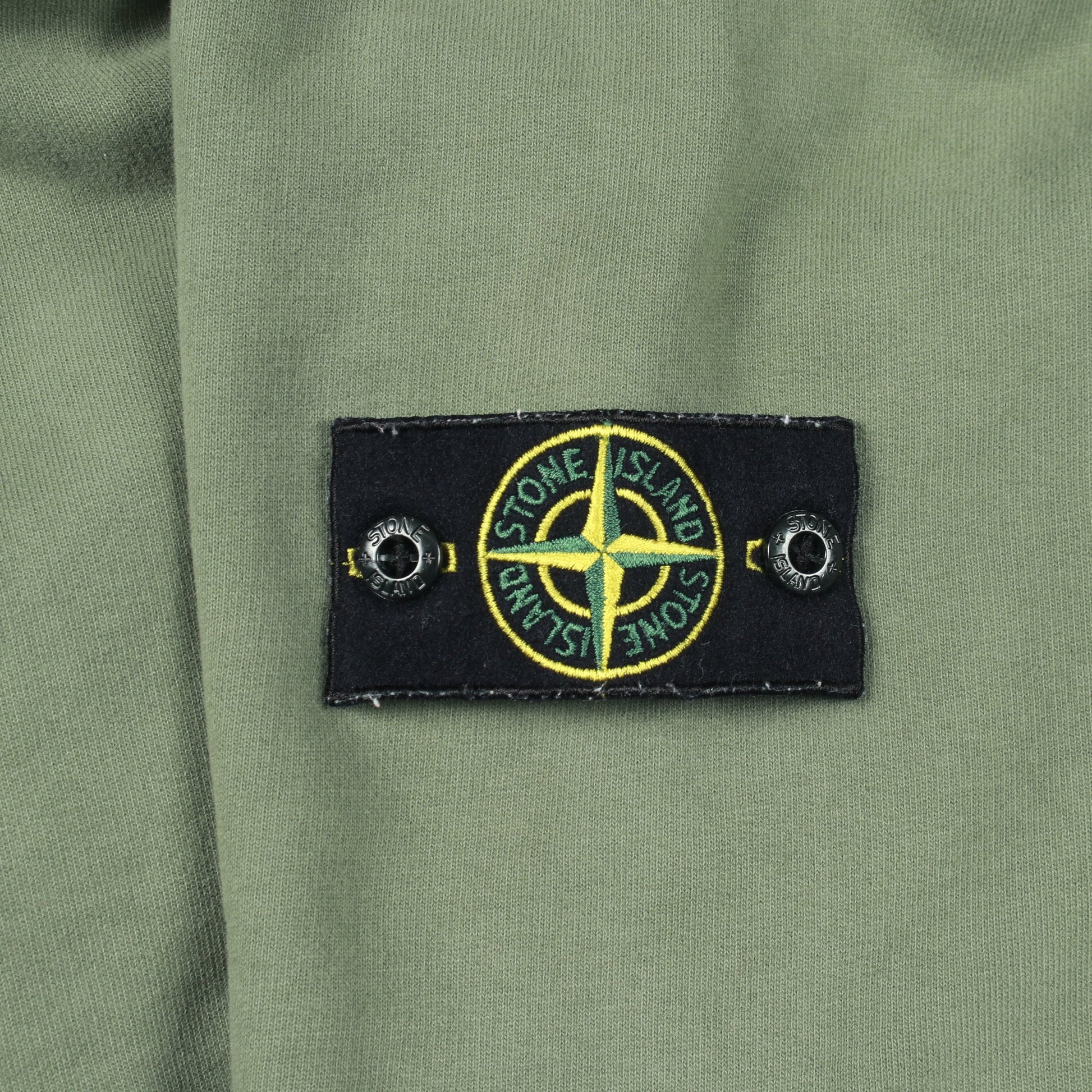 ガーメントダイ プルオーバーパーカー コットン カーキグリーン 裏起毛 ストーンアイランド トップス Stone Island