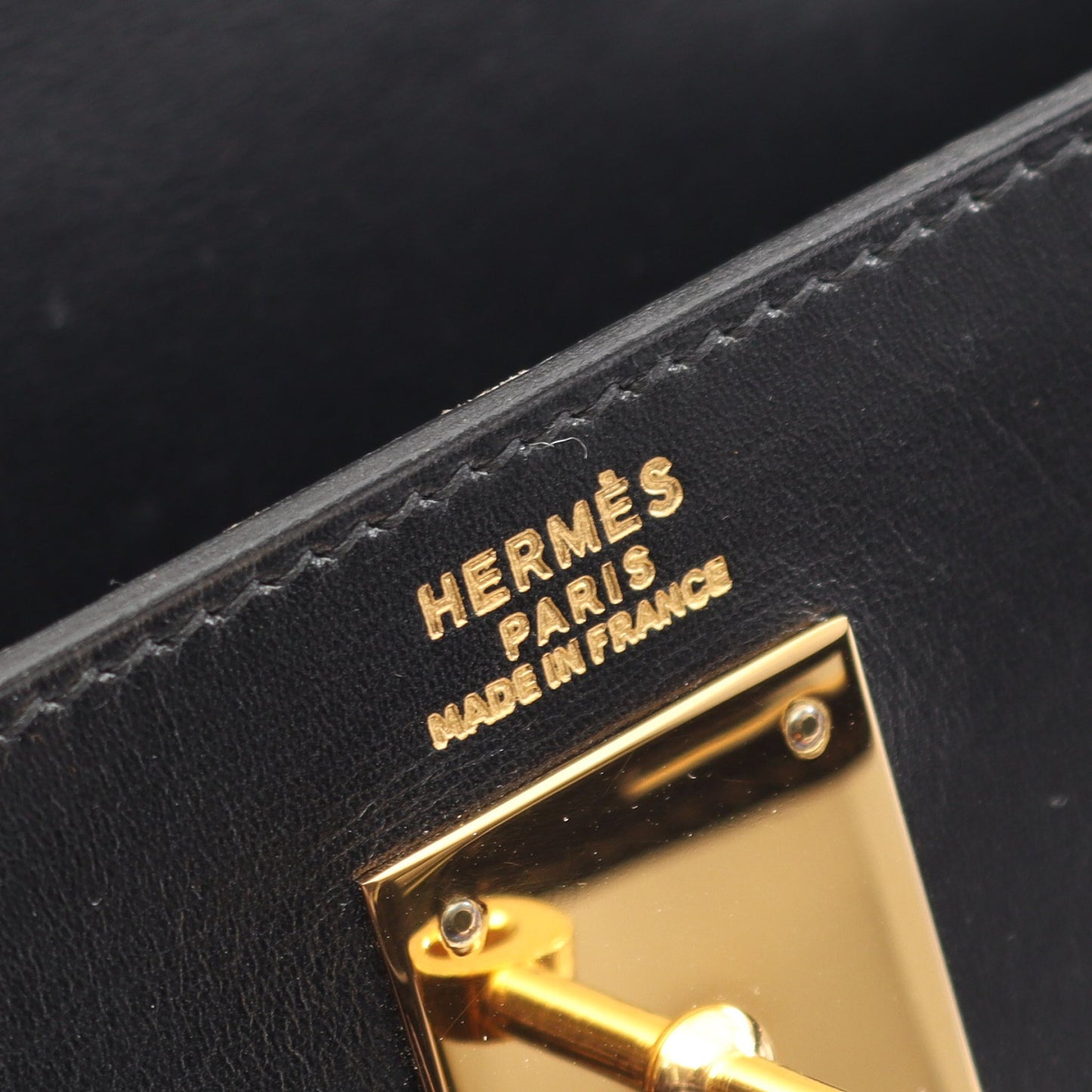 ケリー32 ハンドバッグ ボックスカーフ ブラック ゴールド金具 内縫い 2WAY ○Y刻印 エルメス バッグ HERMES