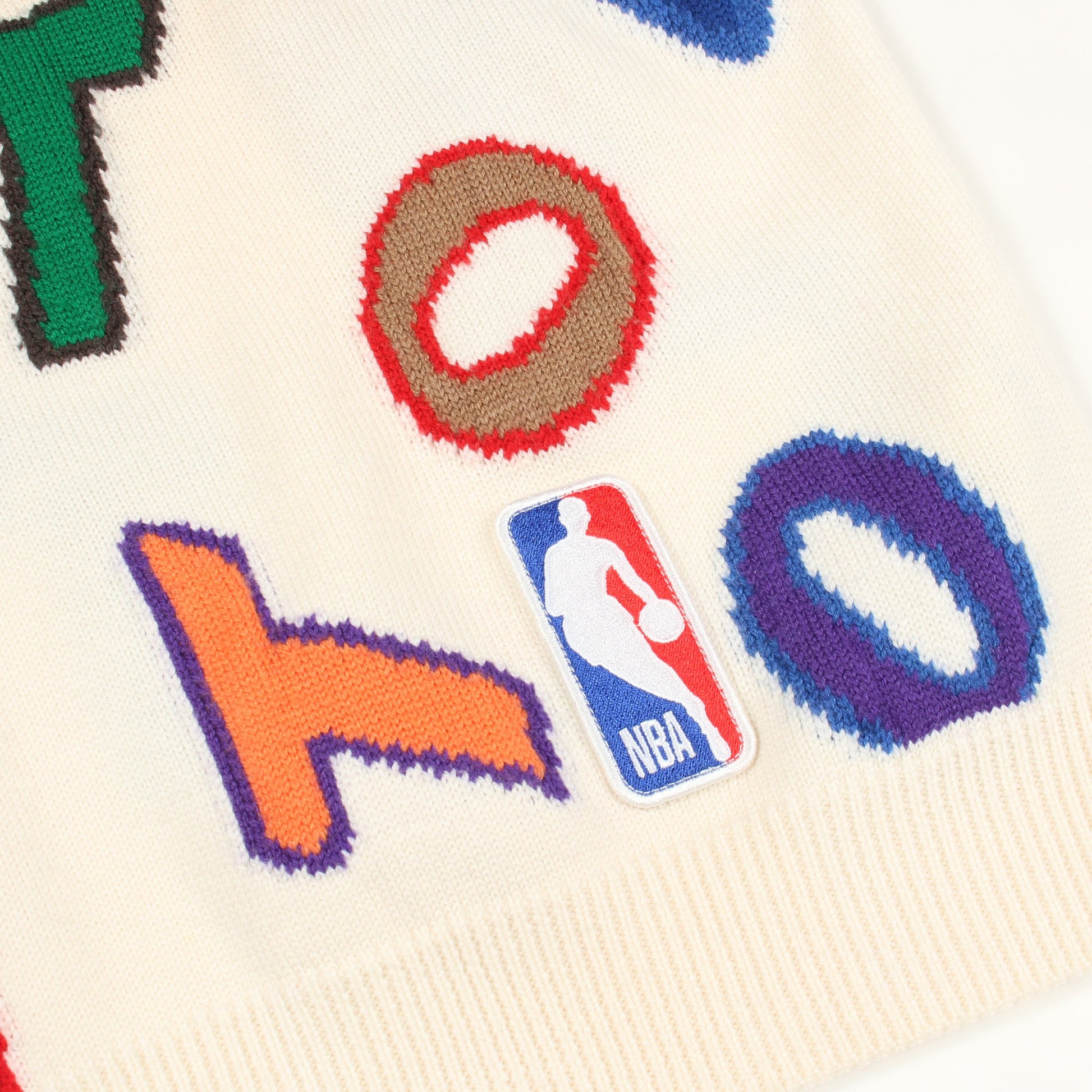 LOUIS VUITTON × NBA レター ニット クルーネック ウール オフホワイト マルチカラー ルイヴィトン トップス LOUIS VUITTON