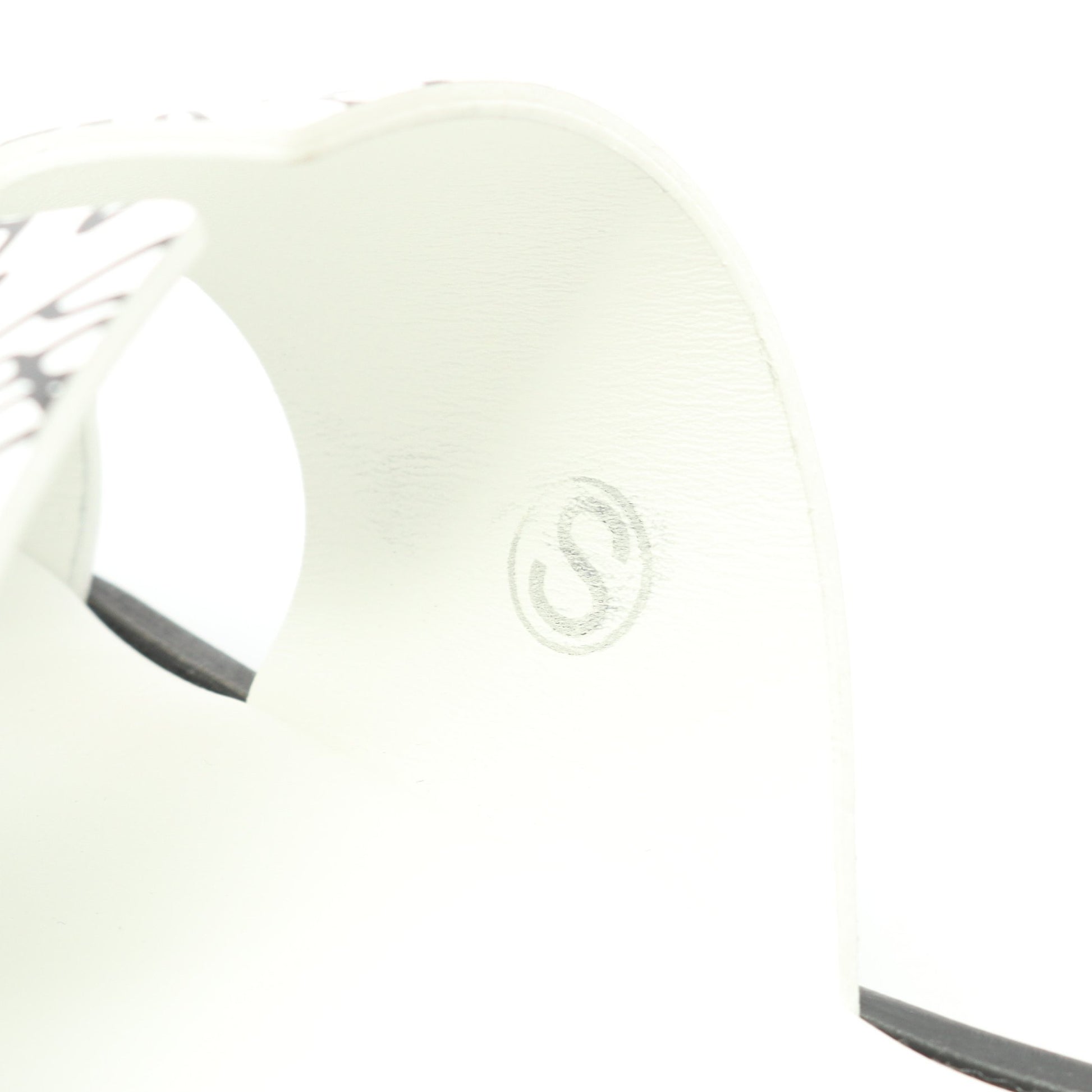 イズミール グラフ エルメス スライドサンダル レザー ホワイト ブラック エルメス シューズ HERMES