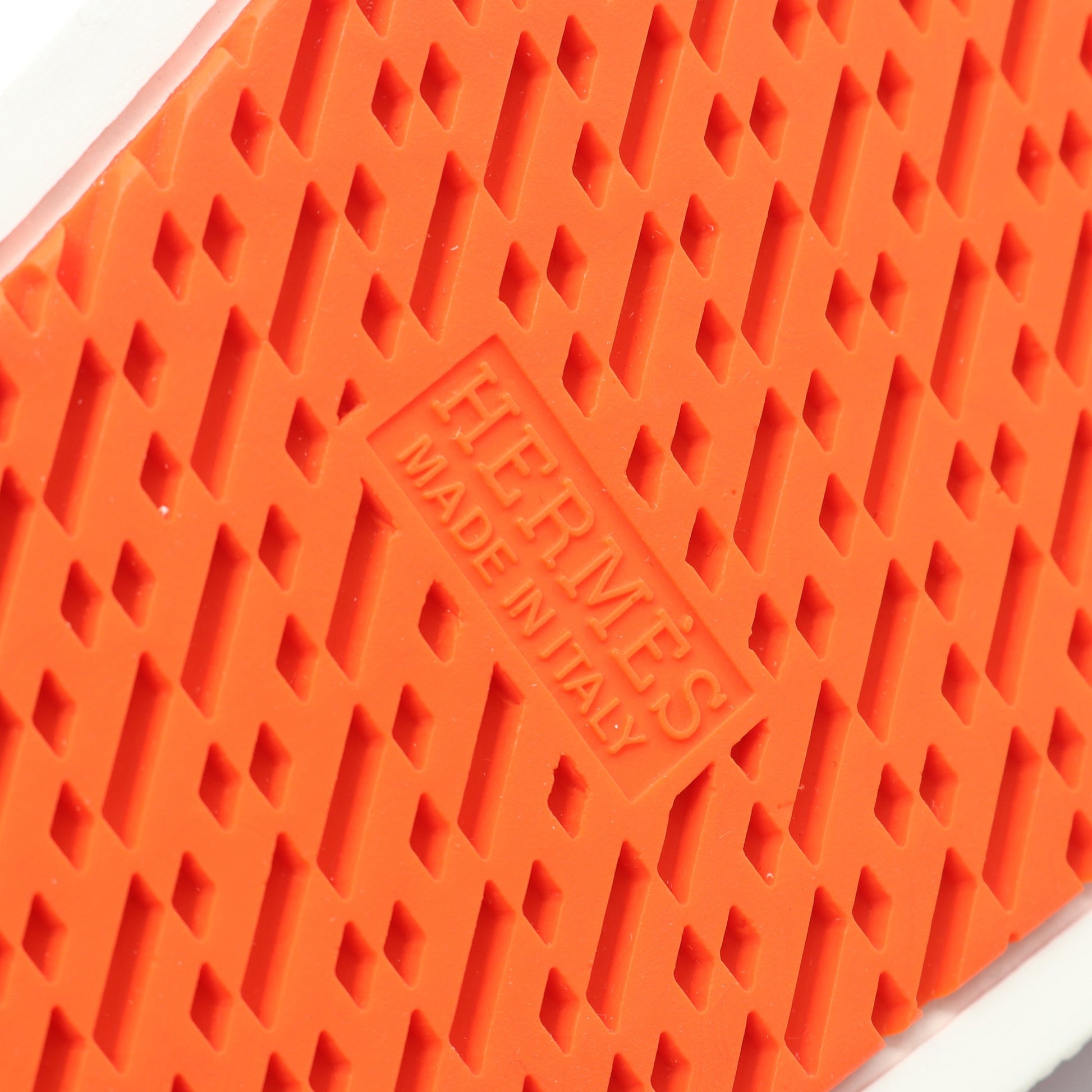 ブーメラン ローカットスニーカー レザー ホワイト ピンク マルチカラー エルメス シューズ HERMES