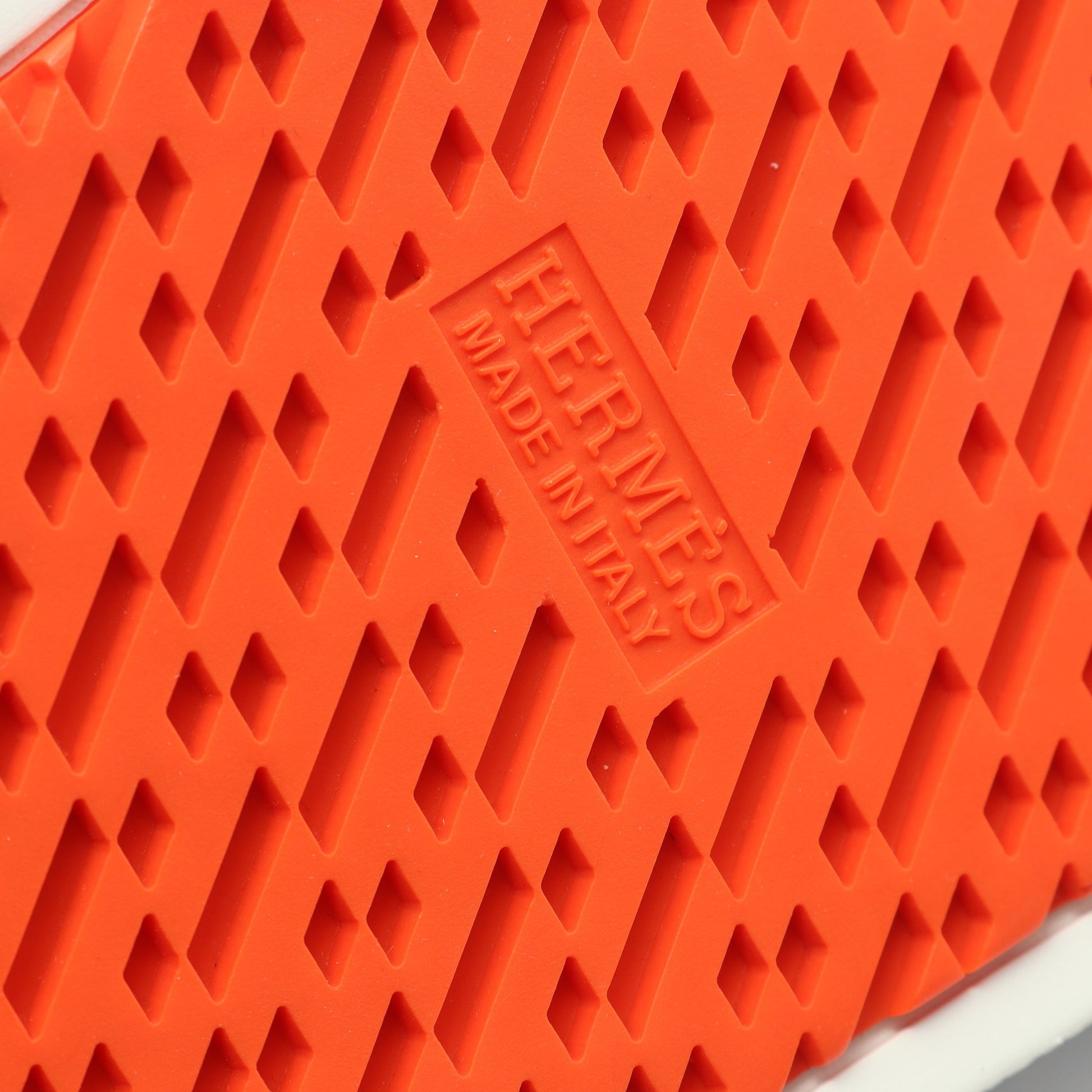 ブーメラン スニーカー レザー ホワイト ブラック エルメス シューズ HERMES