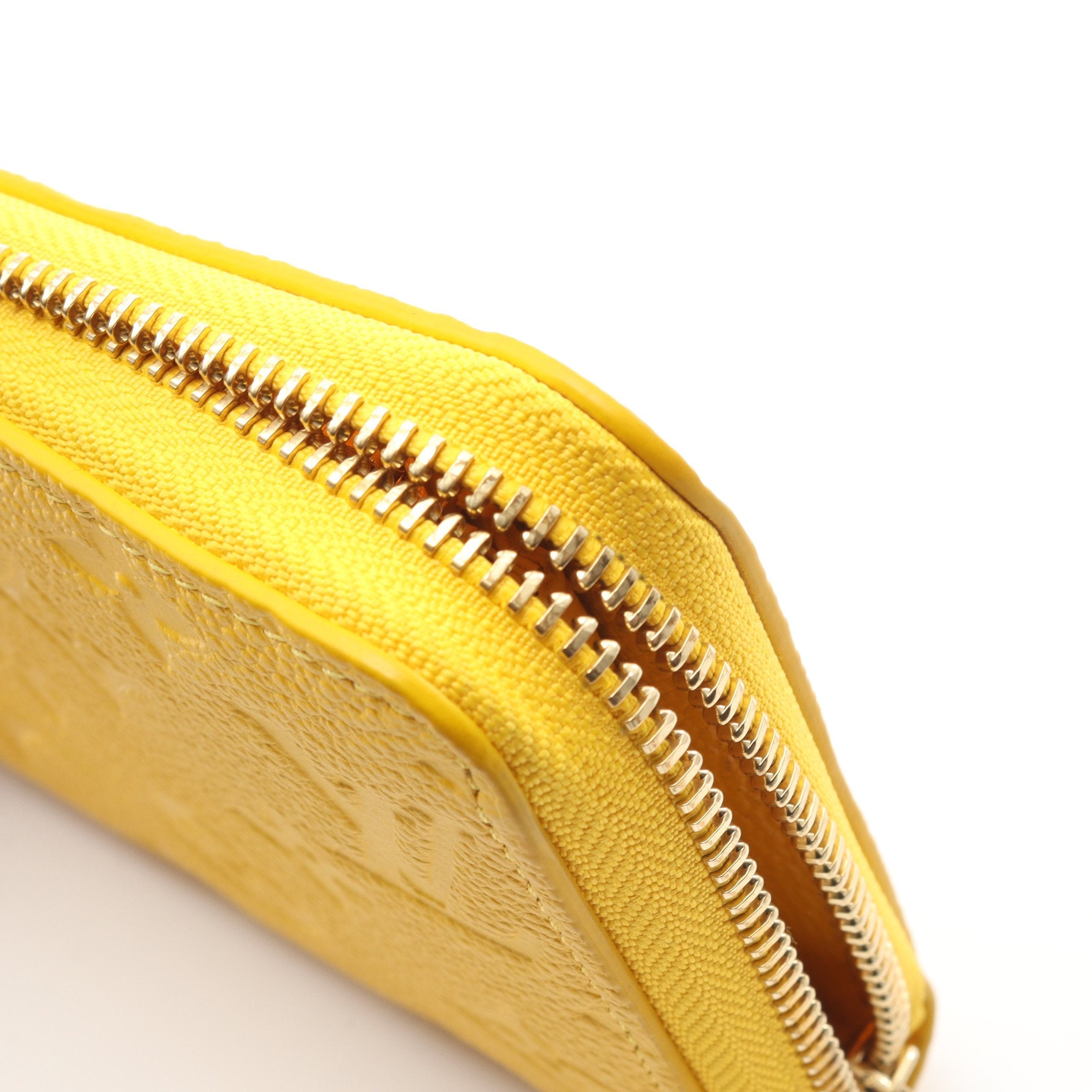 ルイヴィトン M13699 長財布 イエロー  LOUIS VUITTON ラウンドファスナー アンプラント ルイ・ヴィトン(LOUIS VUITTON)ルイ・ヴィトン ジッピー ウォレット