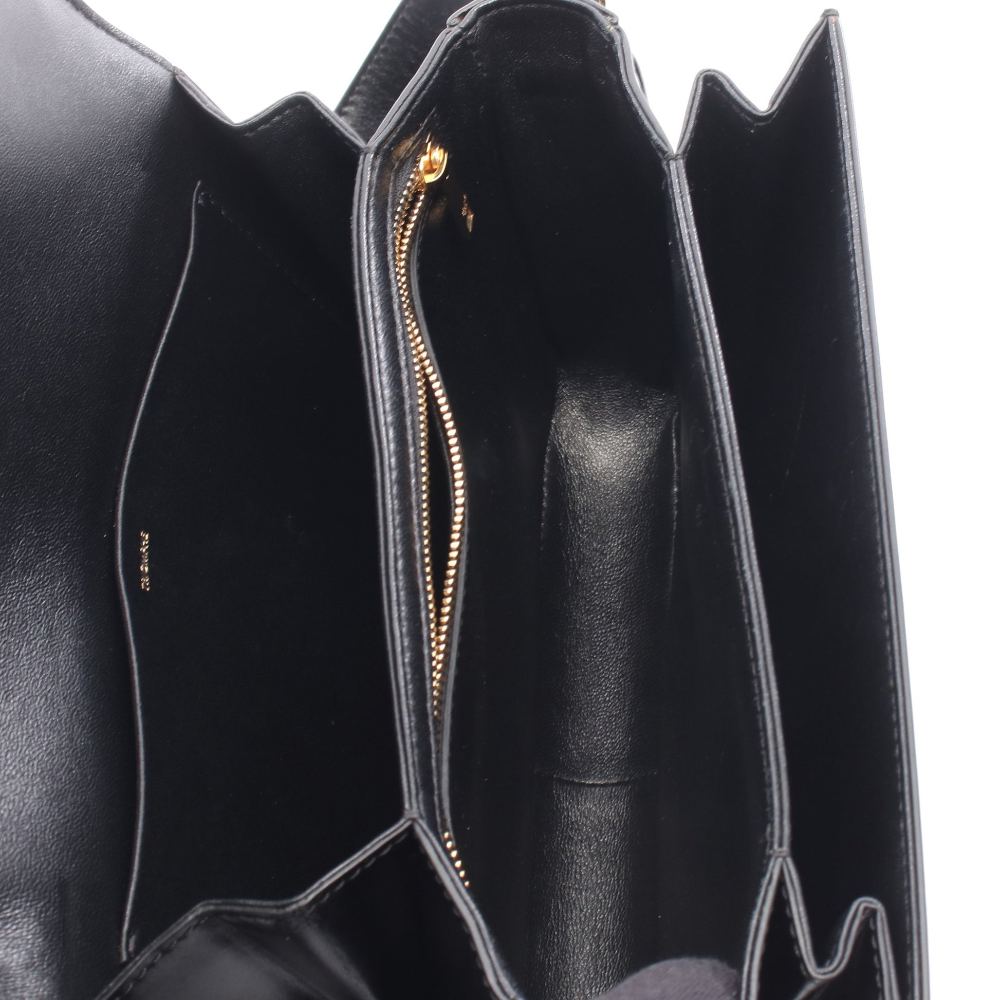 クラシック トリオンフ ミディアム ショルダーバッグ レザー ブラック セリーヌ バッグ CELINE