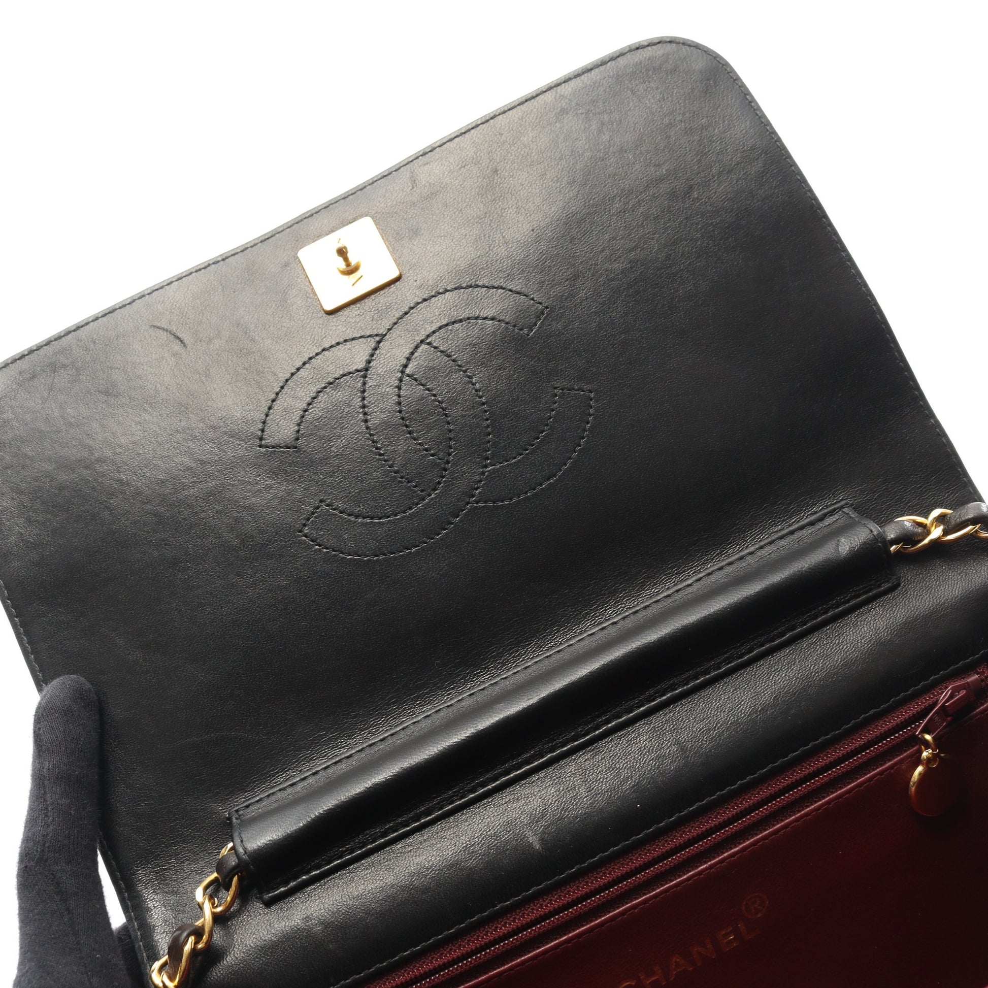 マトラッセ フルフラップ チェーンショルダーバッグ ラムスキン ブラック ゴールド金具 シャネル バッグ CHANEL
