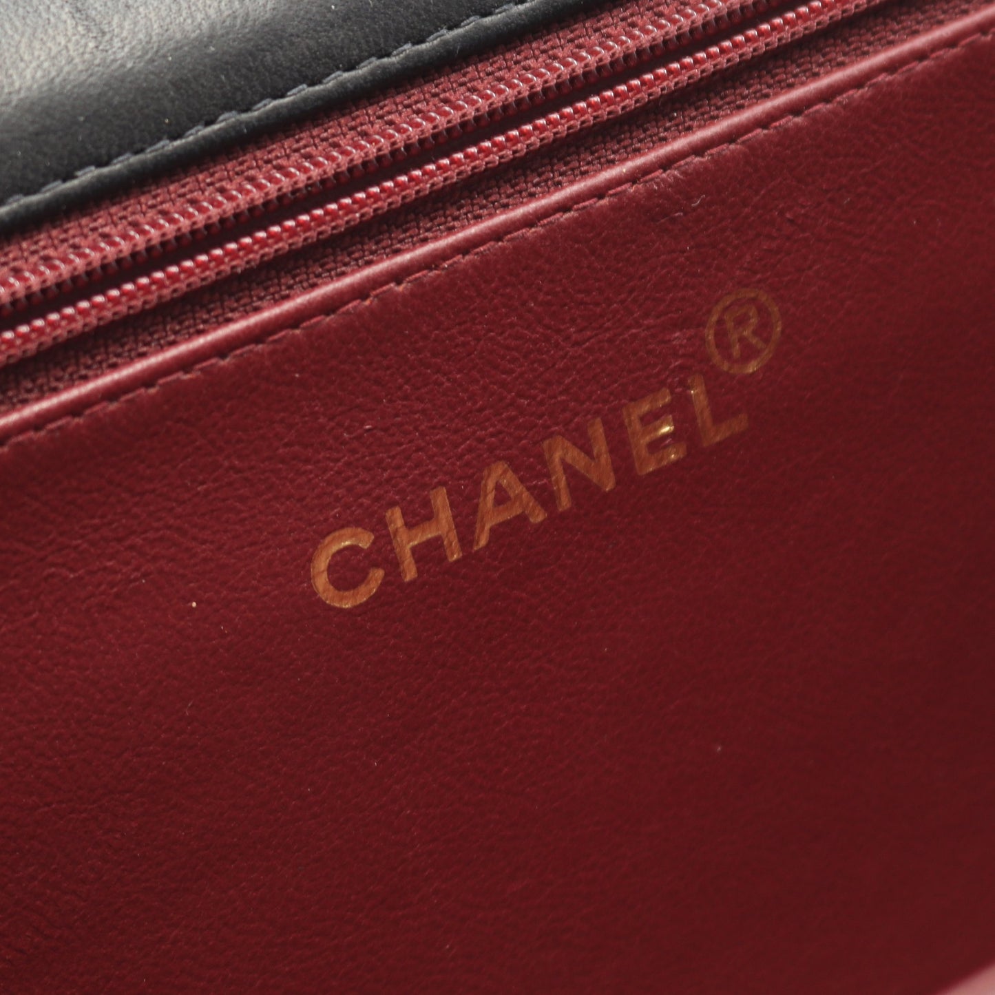 マトラッセ フルフラップ チェーンショルダーバッグ ラムスキン ブラック ゴールド金具 シャネル バッグ CHANEL