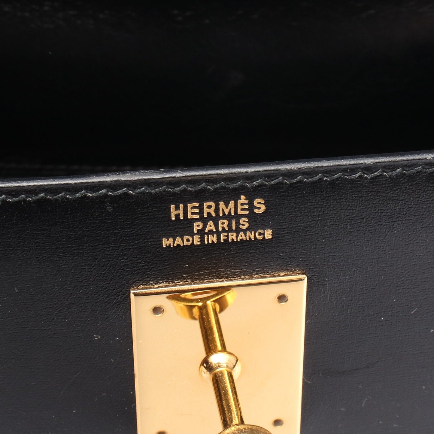 ケリー32 ハンドバッグ ボックスカーフ ブラック ゴールド金具 外縫い 2WAY ○V刻印 エルメス バッグ HERMES