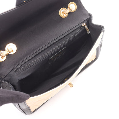 マトラッセ チェーンショルダーバッグ ラムスキン ブラック ベージュ ゴールド金具 シャネル バッグ CHANEL