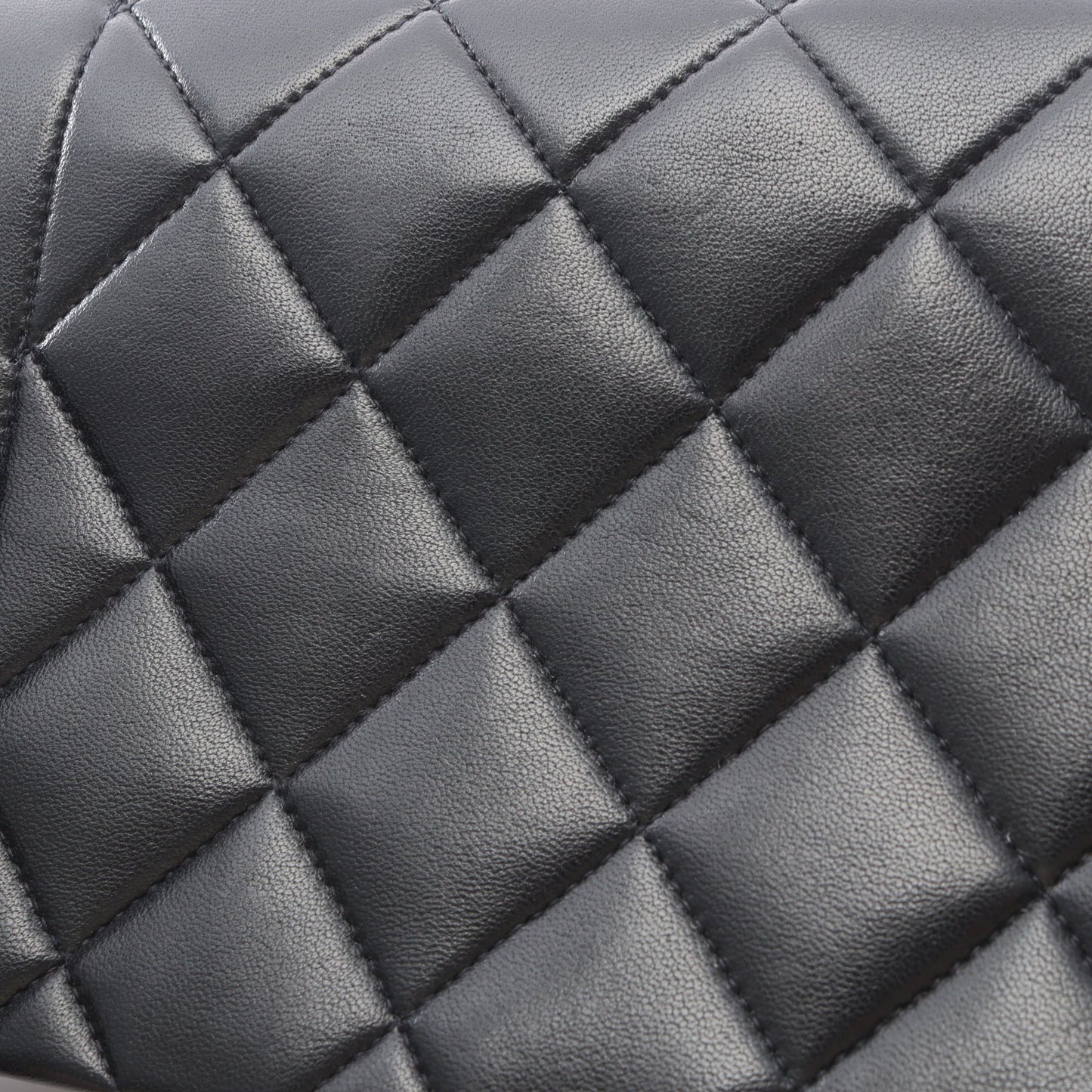 マトラッセ ダイアナフラップ チェーンショルダーバッグ ラムスキン ブラック ゴールド金具 シャネル バッグ CHANEL