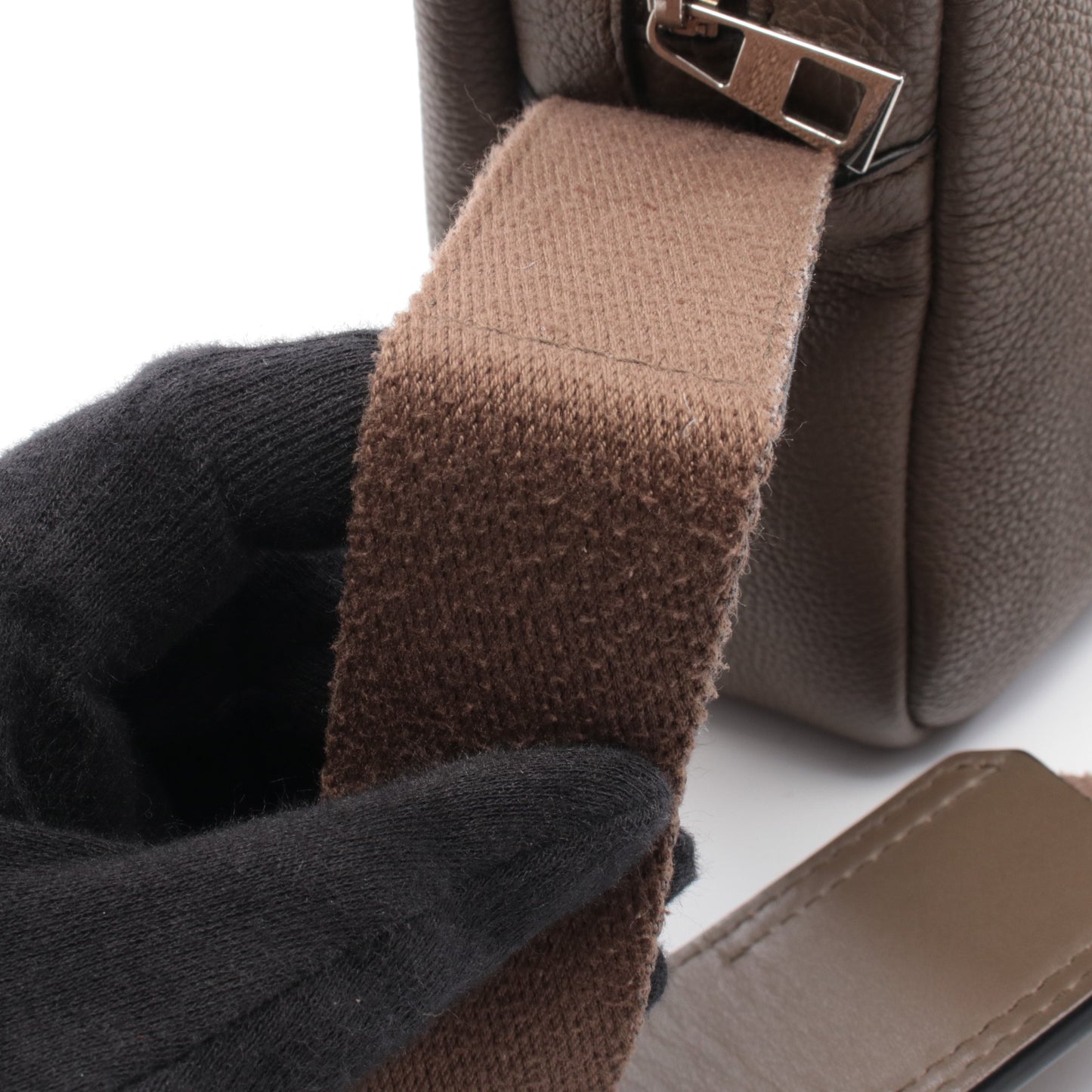 ミリタリーメッセンジャーXS ショルダーバッグ レザー グレーブラウン ロエベ バッグ LOEWE