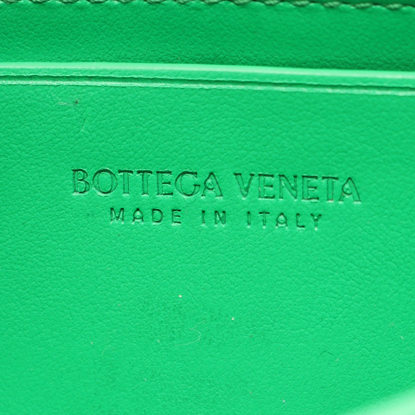 イントレチャート 二つ折り長財布 レザー グリーン ボッテガヴェネタ 財布・小物 BOTTEGA VENETA