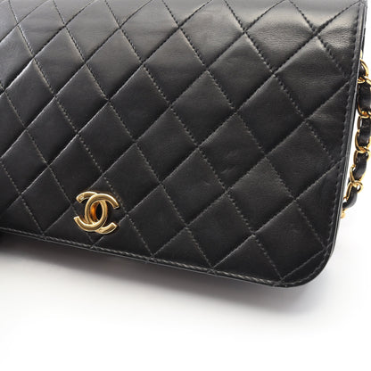 マトラッセ フルフラップ チェーンショルダーバッグ ラムスキン ブラック ゴールド金具 シャネル バッグ CHANEL