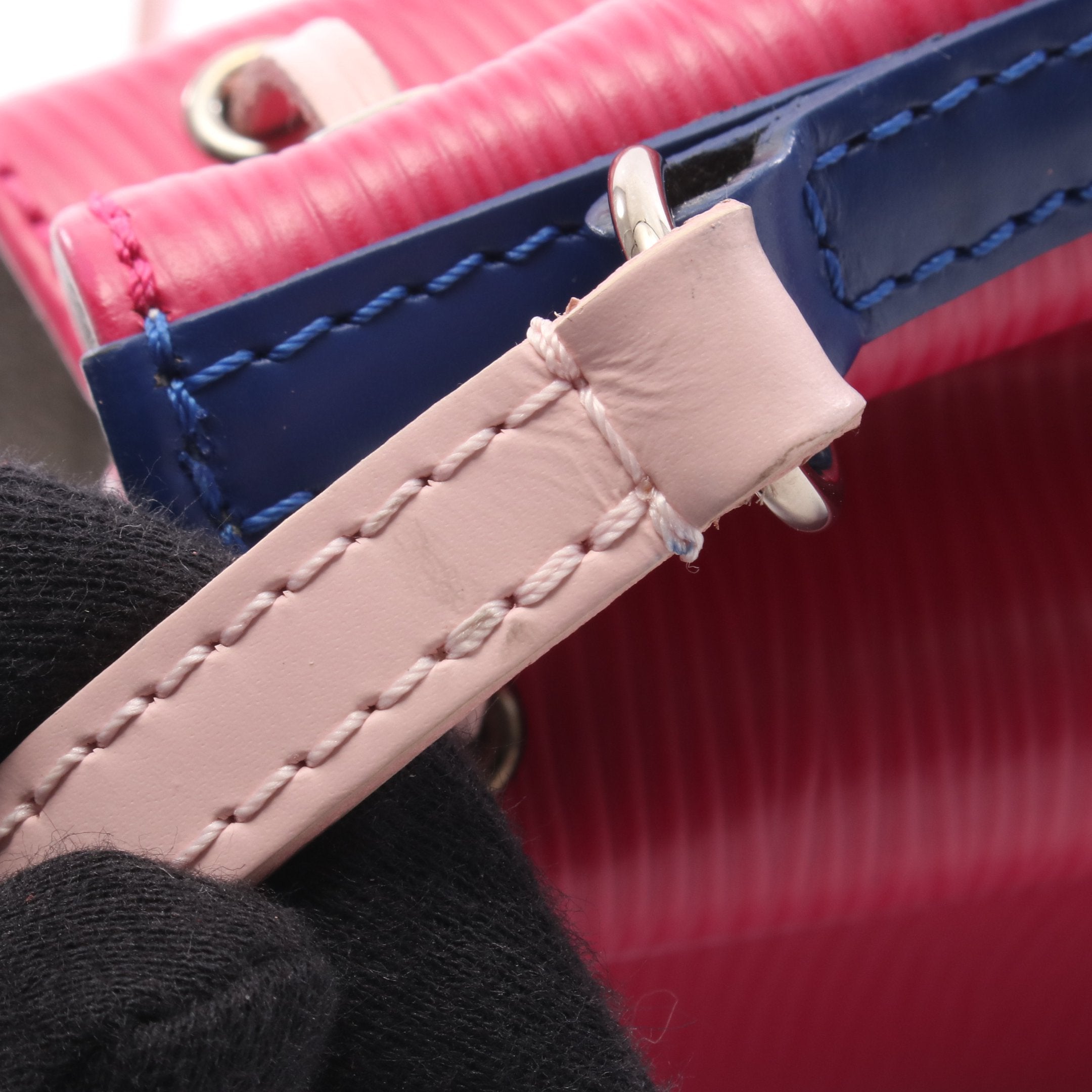 ルイ・ヴィトン LOUIS VUITTON ナノ ノエ ショルダーバッグ バッグ レザー エピ フューシャ レディース ピンク系 / ブルー系 M42502 【中古】 ナノ ノエ エピ フューシャ ショルダーバッグ レザー ピンクパープル
