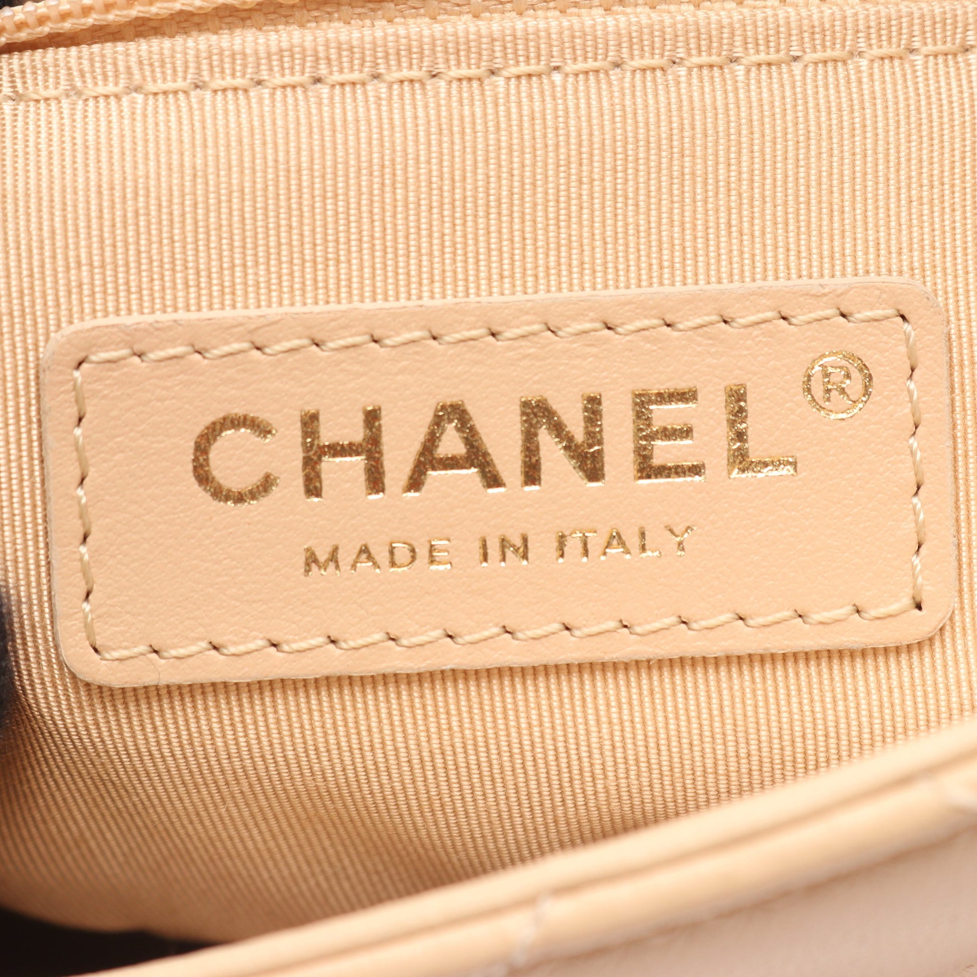 マトラッセ コインモチーフ チェーンショルダーバッグ ラムスキン ライトベージュ ゴールド金具 シャネル バッグ CHANEL
