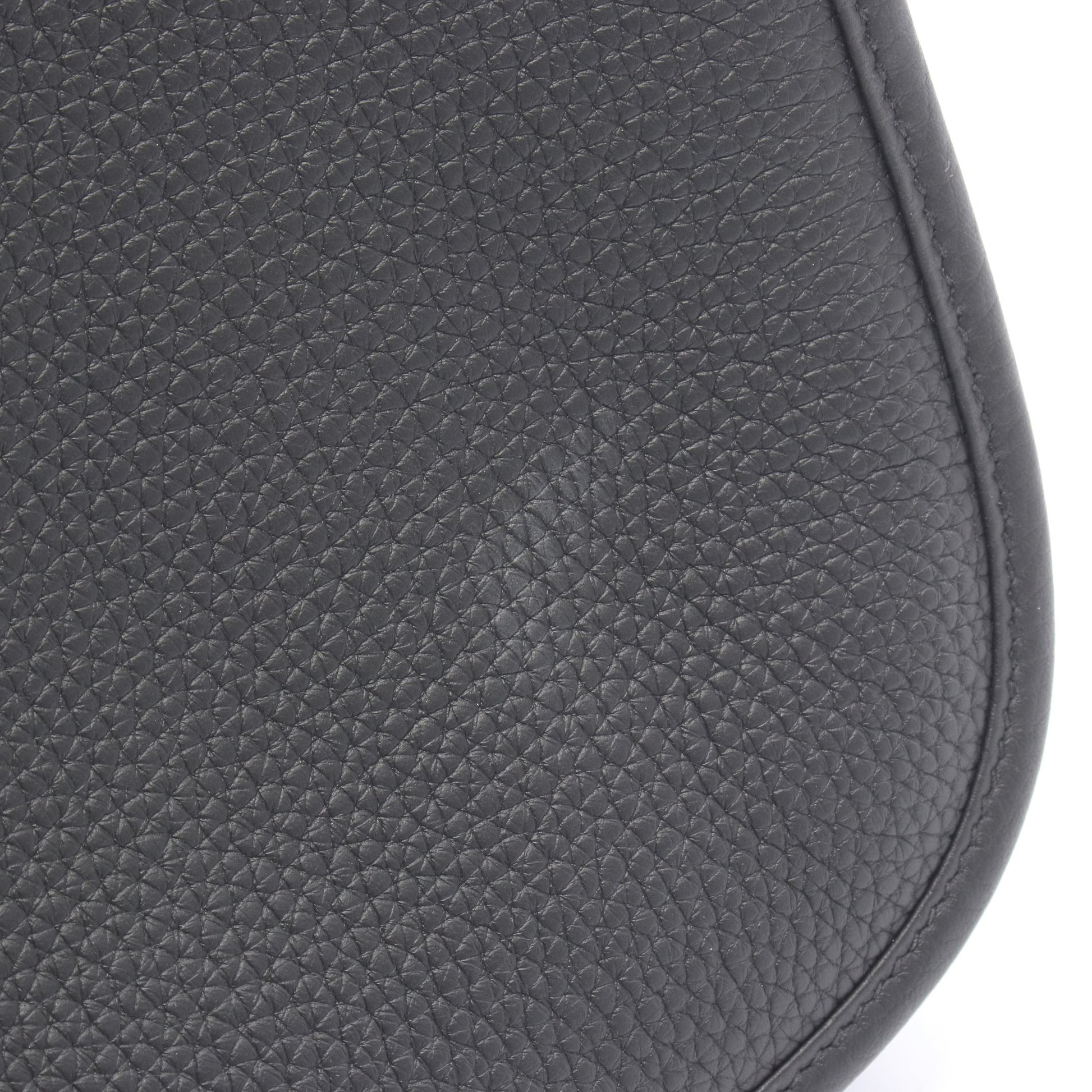 エヴリン 3 トロワ PM ショルダーバッグ トリヨンクレマンス ブラック シルバー金具 K刻印 エルメス バッグ HERMES