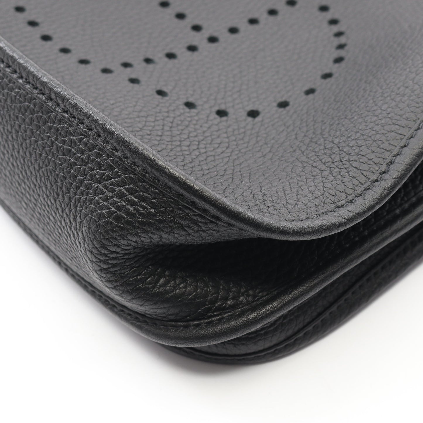 エヴリン 3 トロワ PM ショルダーバッグ トリヨンクレマンス ブラック シルバー金具 U刻印 エルメス バッグ HERMES