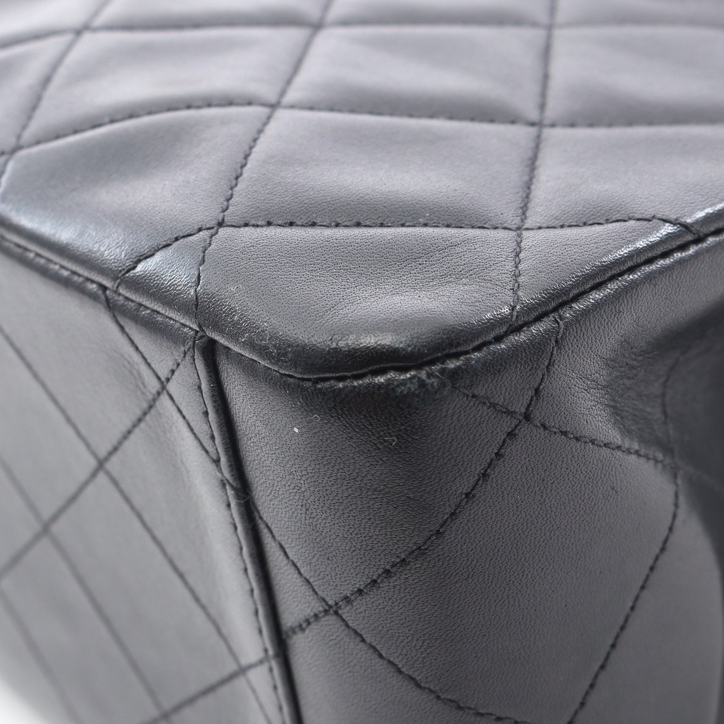 デカマトラッセ34 Wチェーンショルダーバッグ ラムスキン ブラック ゴールド金具 シャネル