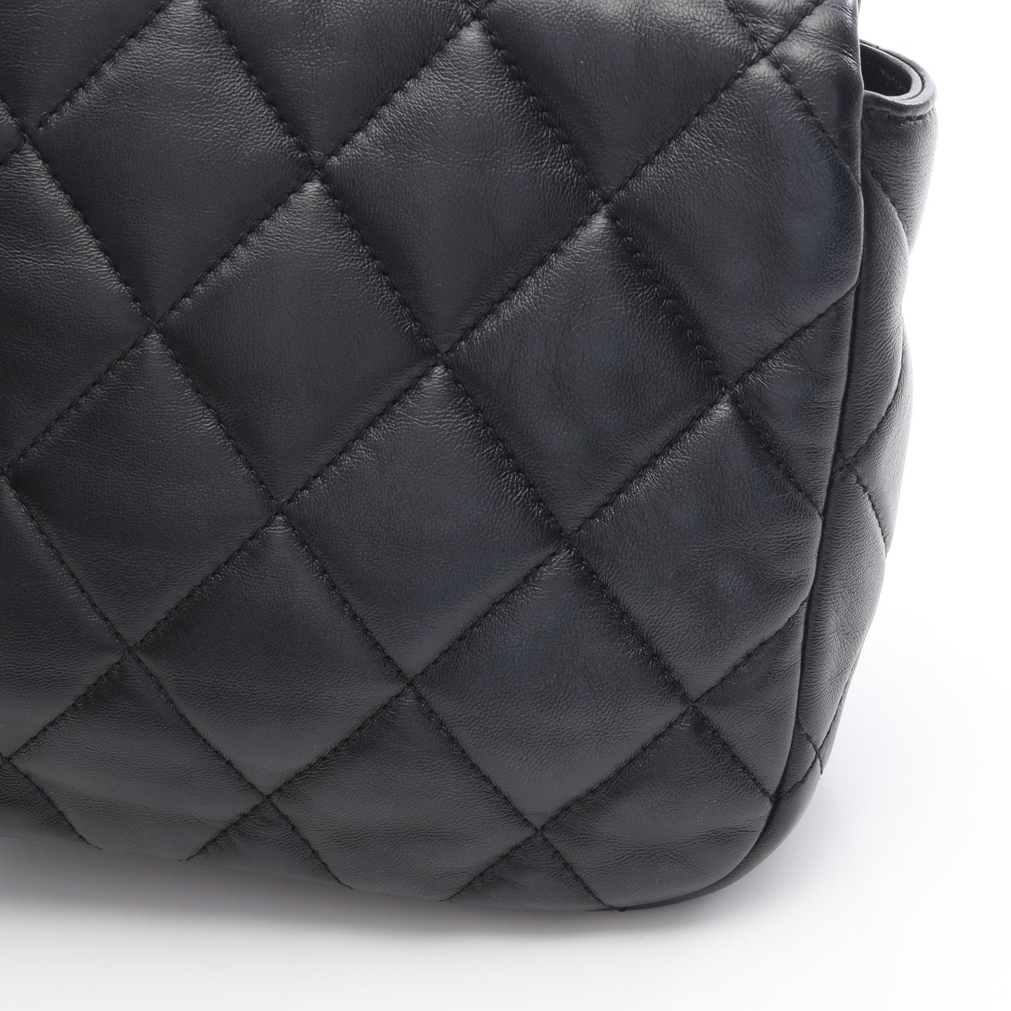 マトラッセ チェーンショルダーバッグ ラムスキン ブラック コンビ金具 シャネル バッグ CHANEL
