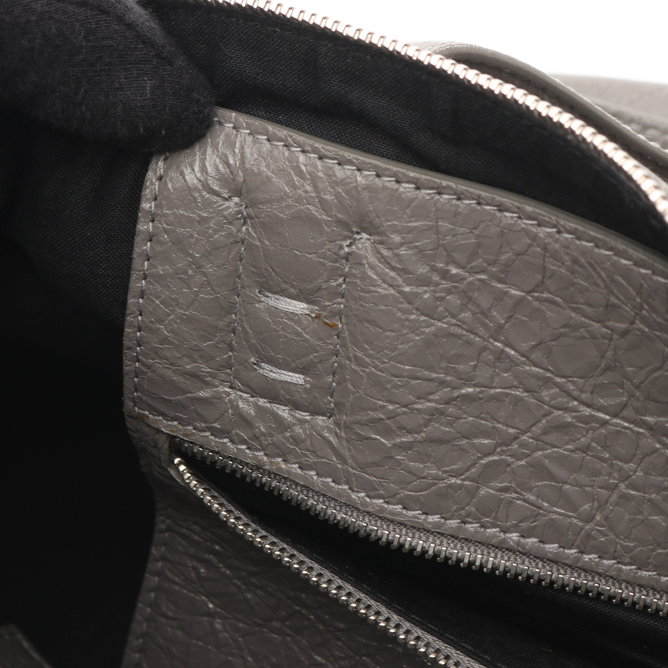 バレンシアガ エアホーボー ボストンバッグ グレー ショルダー 2way ABランク レザー 中古 BALENCIAGA（バレンシアガ） エアホーボー ボストンバッグ ショルダー