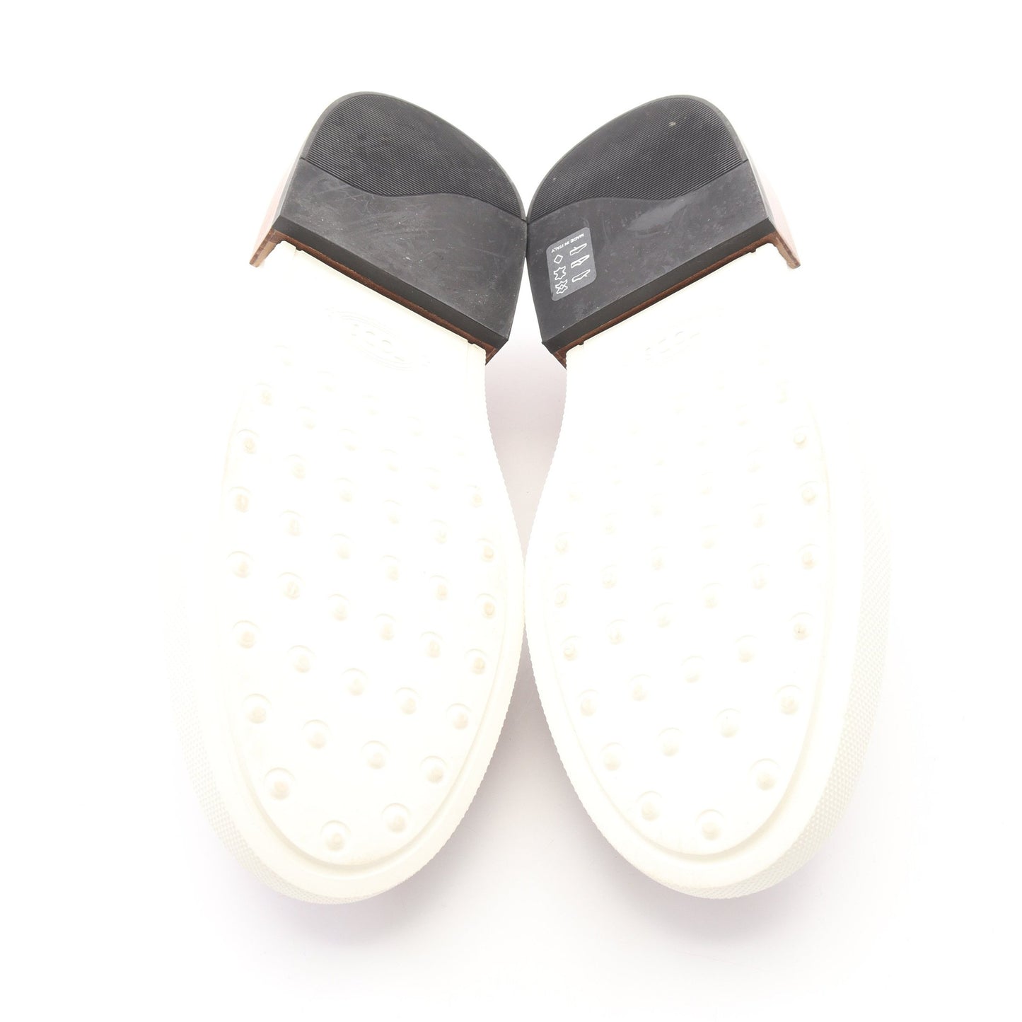 ローファー エナメルレザー ピンクベージュ トッズ シューズ TOD'S