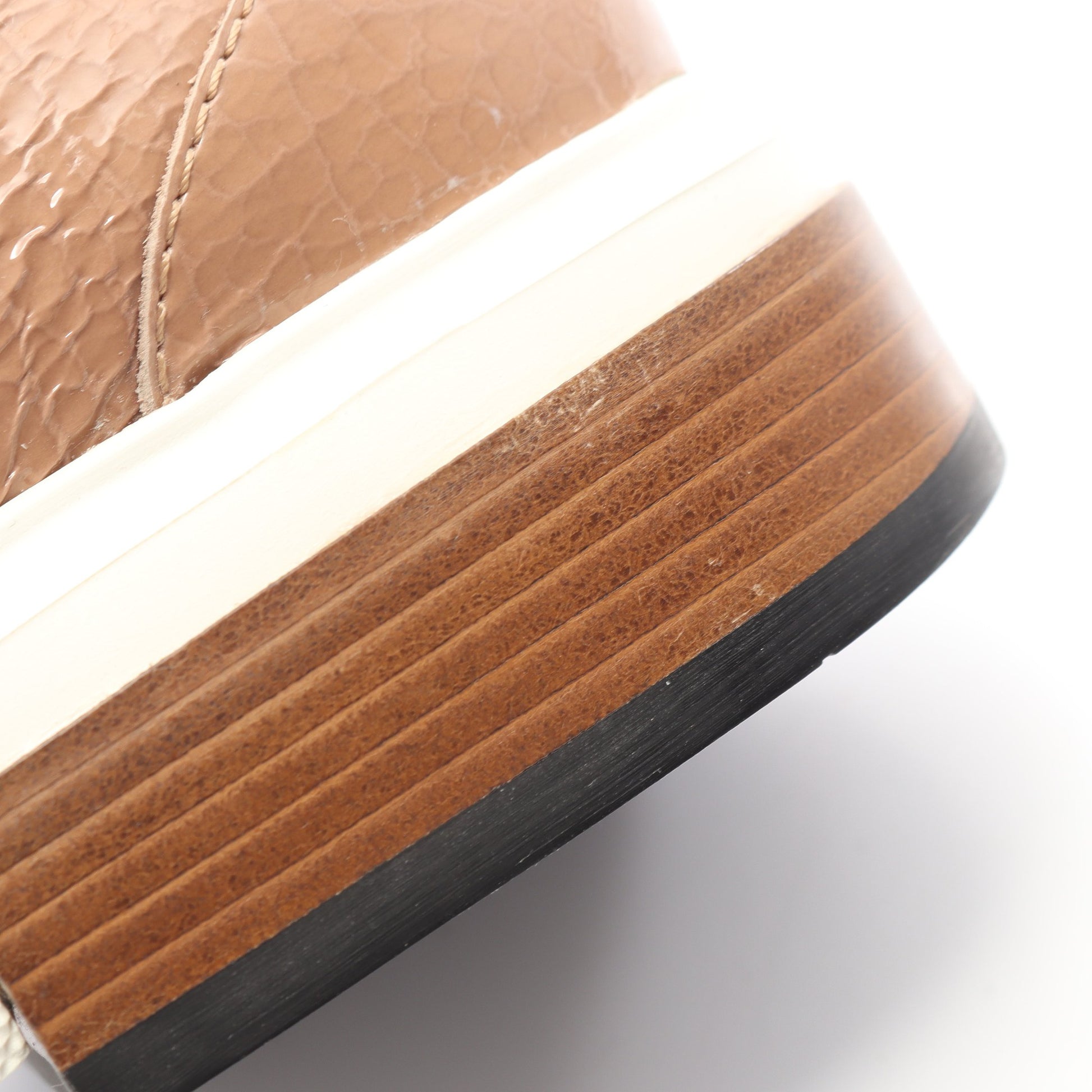 ローファー エナメルレザー ピンクベージュ トッズ シューズ TOD'S