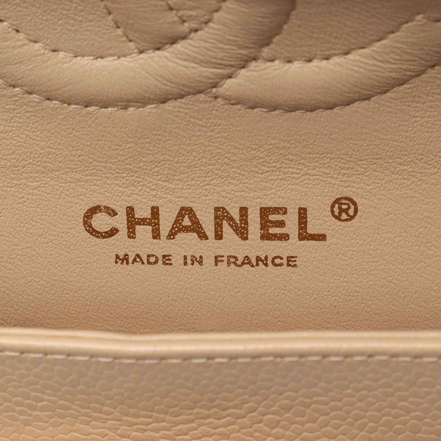 マトラッセ Wフラップ Wチェーンショルダーバッグ キャビアスキン ベージュ ゴールド金具 シャネル バッグ CHANEL