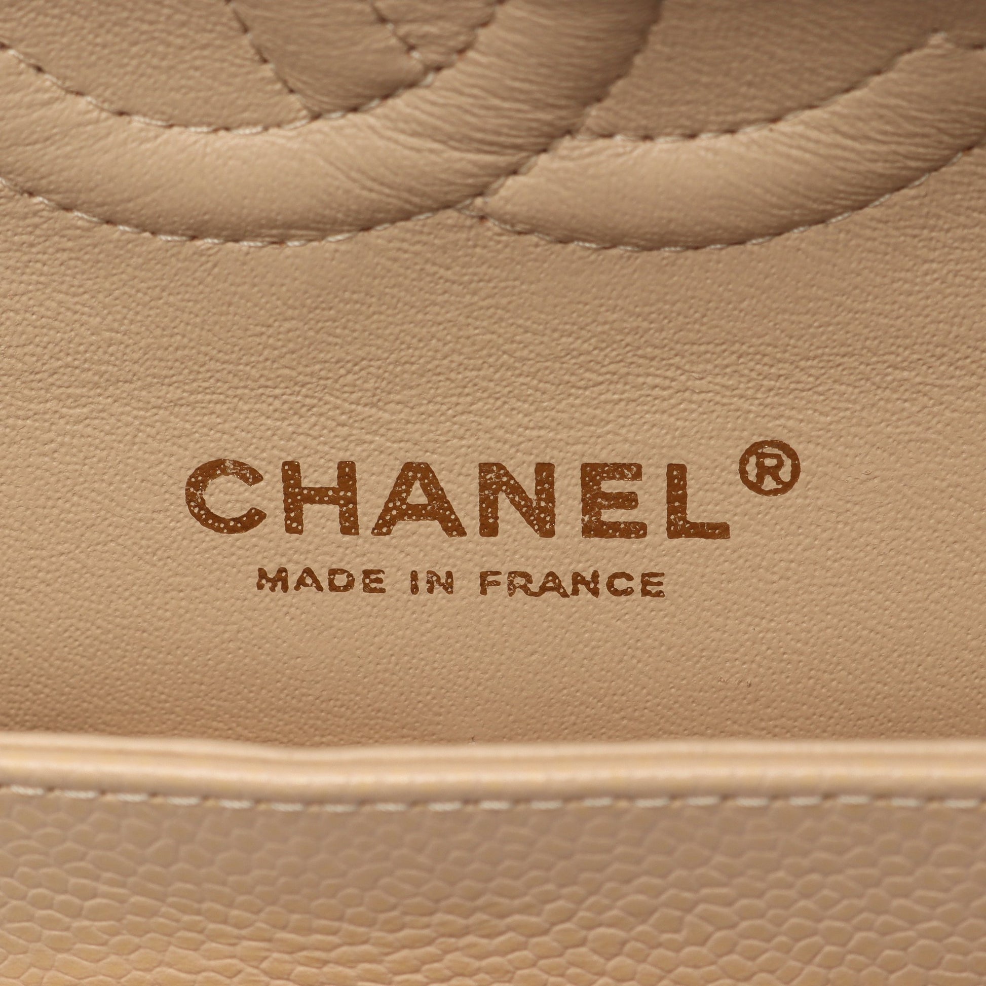マトラッセ Wフラップ Wチェーンショルダーバッグ キャビアスキン ベージュ ゴールド金具 シャネル バッグ CHANEL