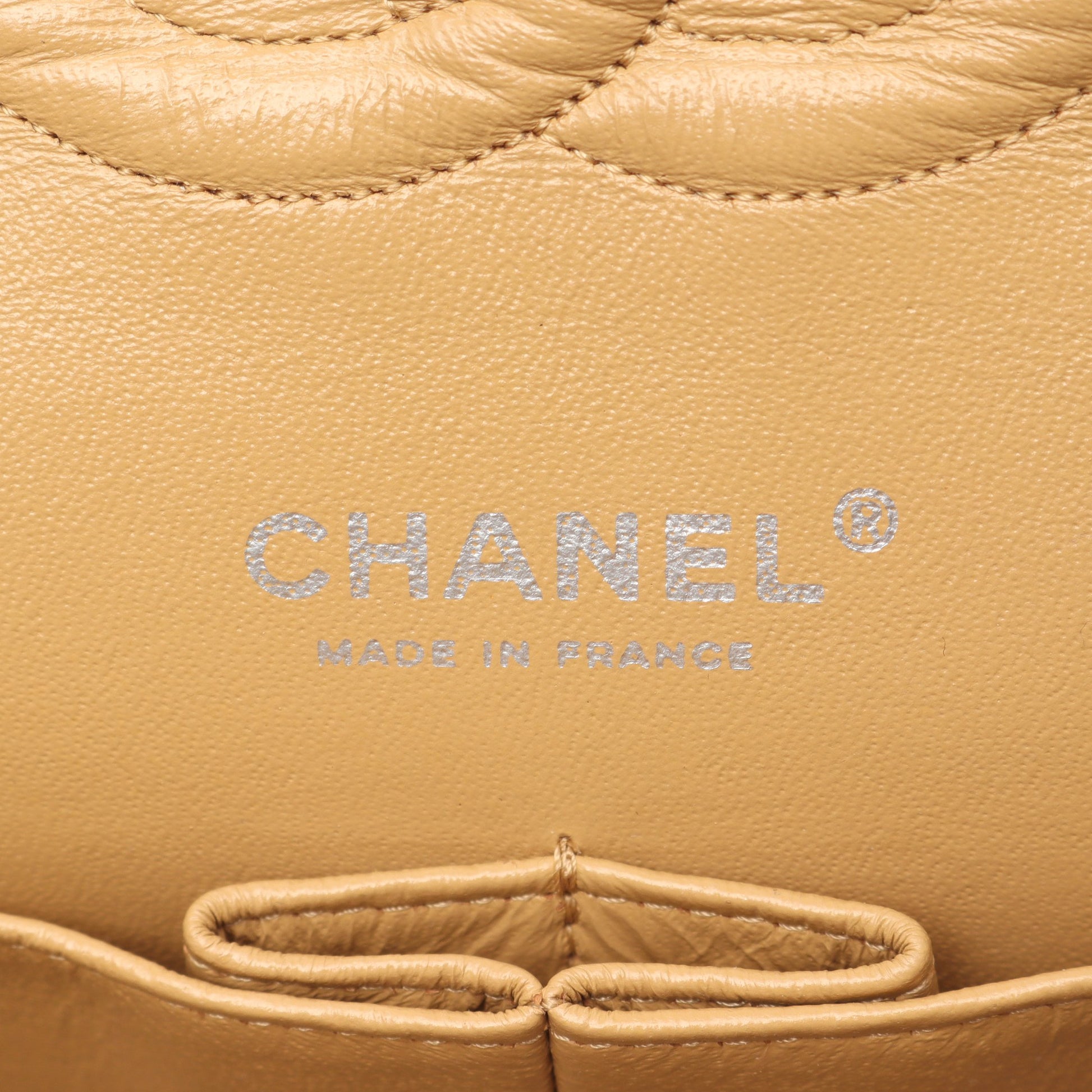 マトラッセ Wフラップ Wチェーンショルダーバッグ ラムスキン ベージュ ゴールド金具 シャネル バッグ CHANEL