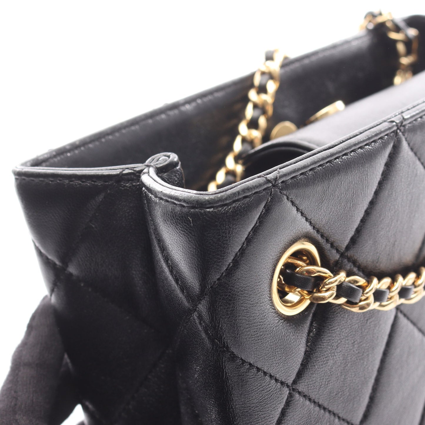 マトラッセ スモール ショッピングバッグ チェーンショルダーバッグ ラムスキン ブラック ゴールド金具 シャネル バッグ CHANEL