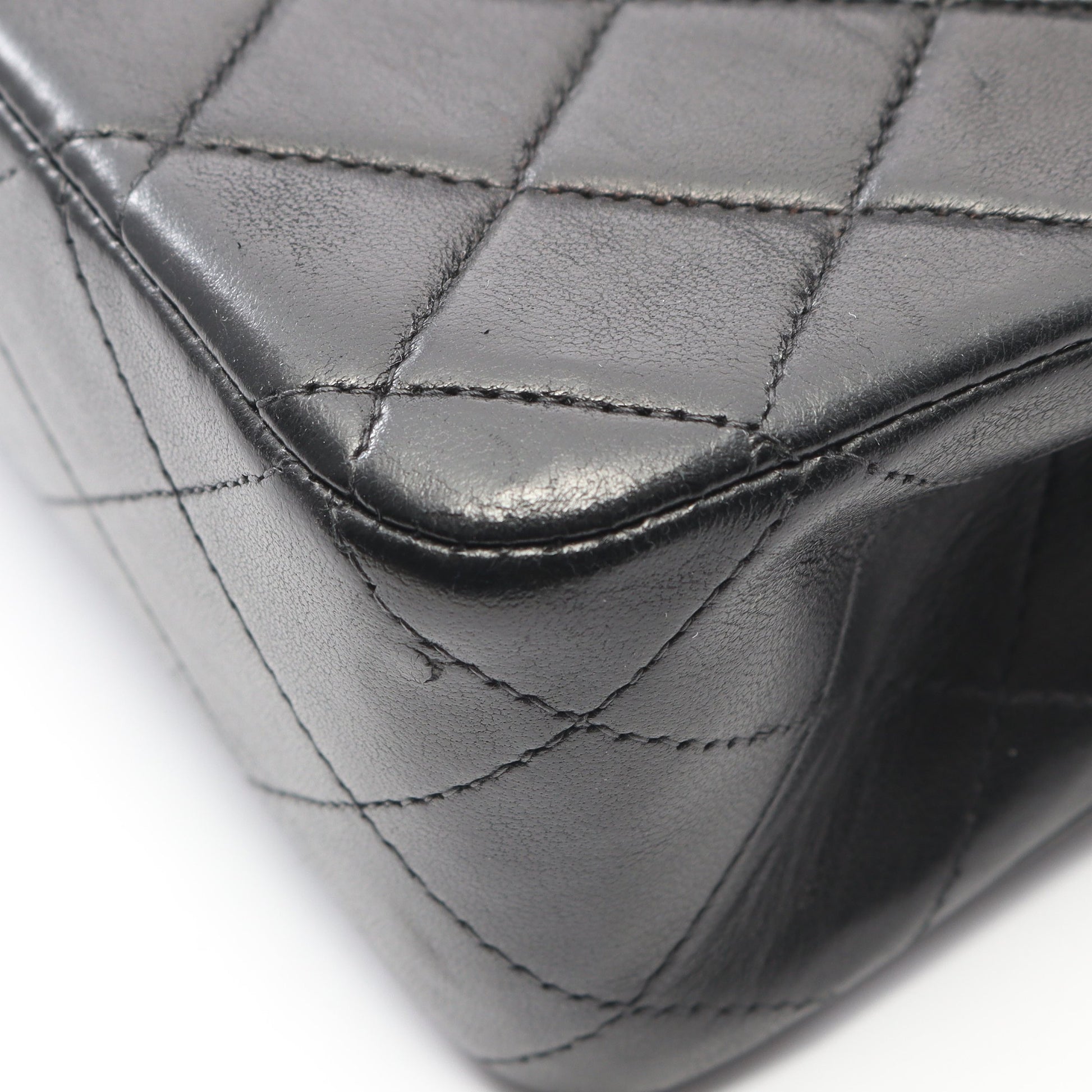 マトラッセ Wフラップ Wチェーンショルダーバッグ ラムスキン ブラック ゴールド金具 シャネル バッグ CHANEL