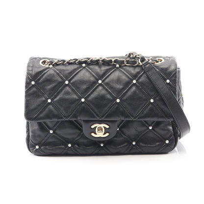 マトラッセ フェイクパール チェーンショルダーバッグ ラムスキン ブラック ゴールド金具 シャネル バッグ CHANEL