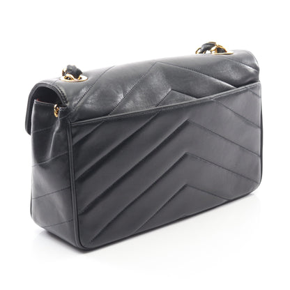 Vステッチ チェーンショルダーバッグ ラムスキン ブラック ゴールド金具 シャネル バッグ CHANEL