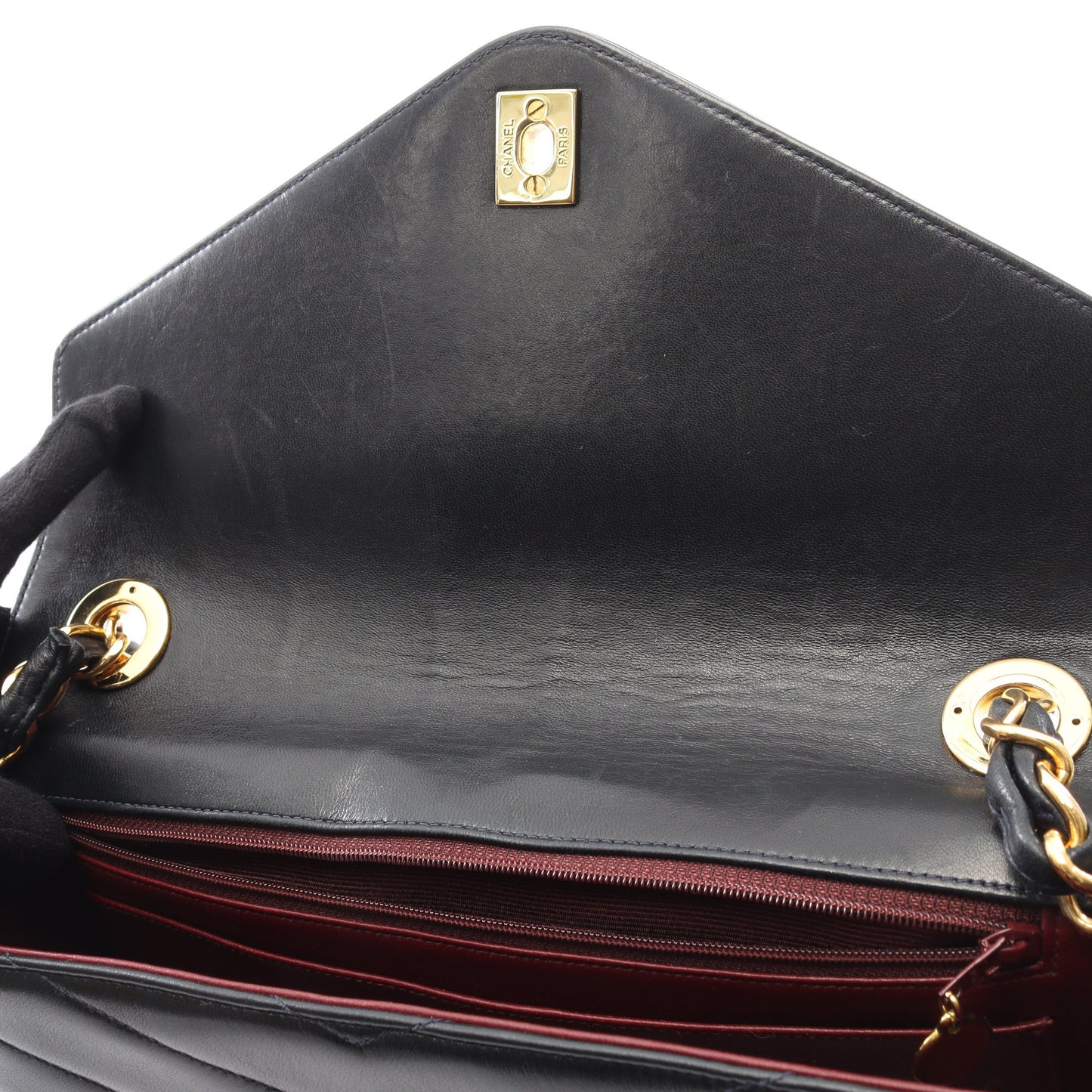 Vステッチ チェーンショルダーバッグ ラムスキン ブラック ゴールド金具 シャネル バッグ CHANEL