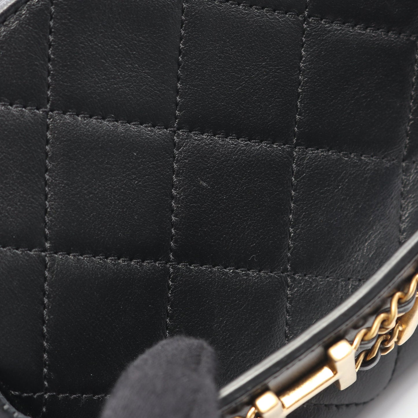 マトラッセ ロゴ チェーンショルダーバッグ ラムスキン ブラック ゴールド金具 シャネル バッグ CHANEL