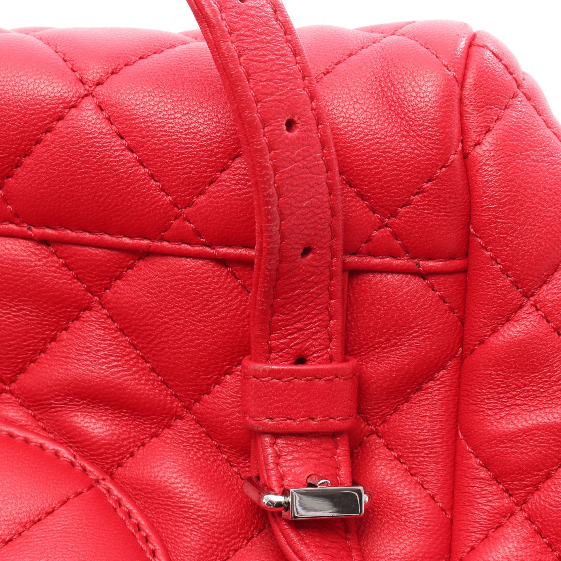 マトラッセ バックパック リュックサック ラムスキン レッド シルバー金具 シャネル バッグ CHANEL